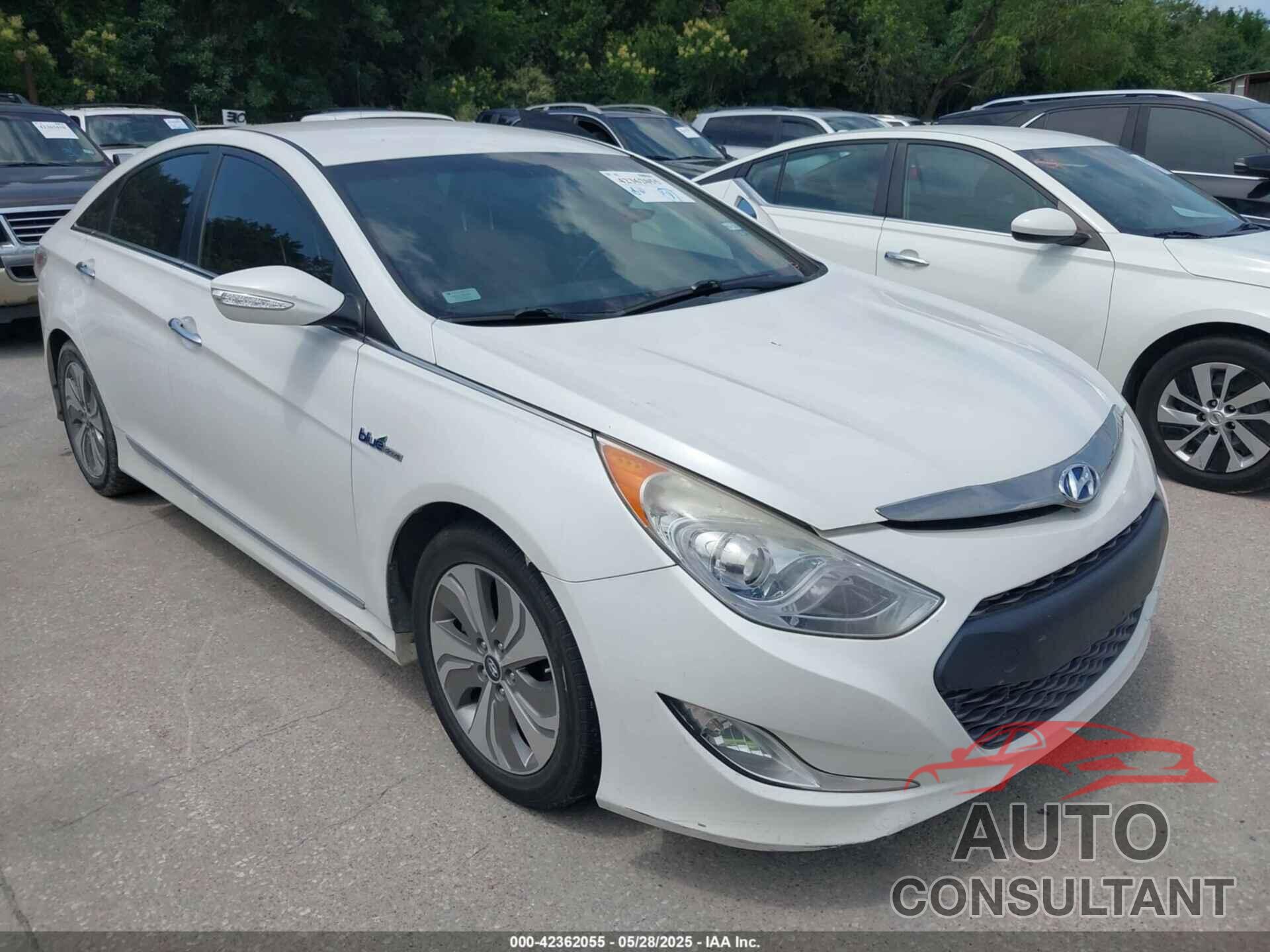 HYUNDAI SONATA HYBRID 2013 - KMHEC4A48DA080374