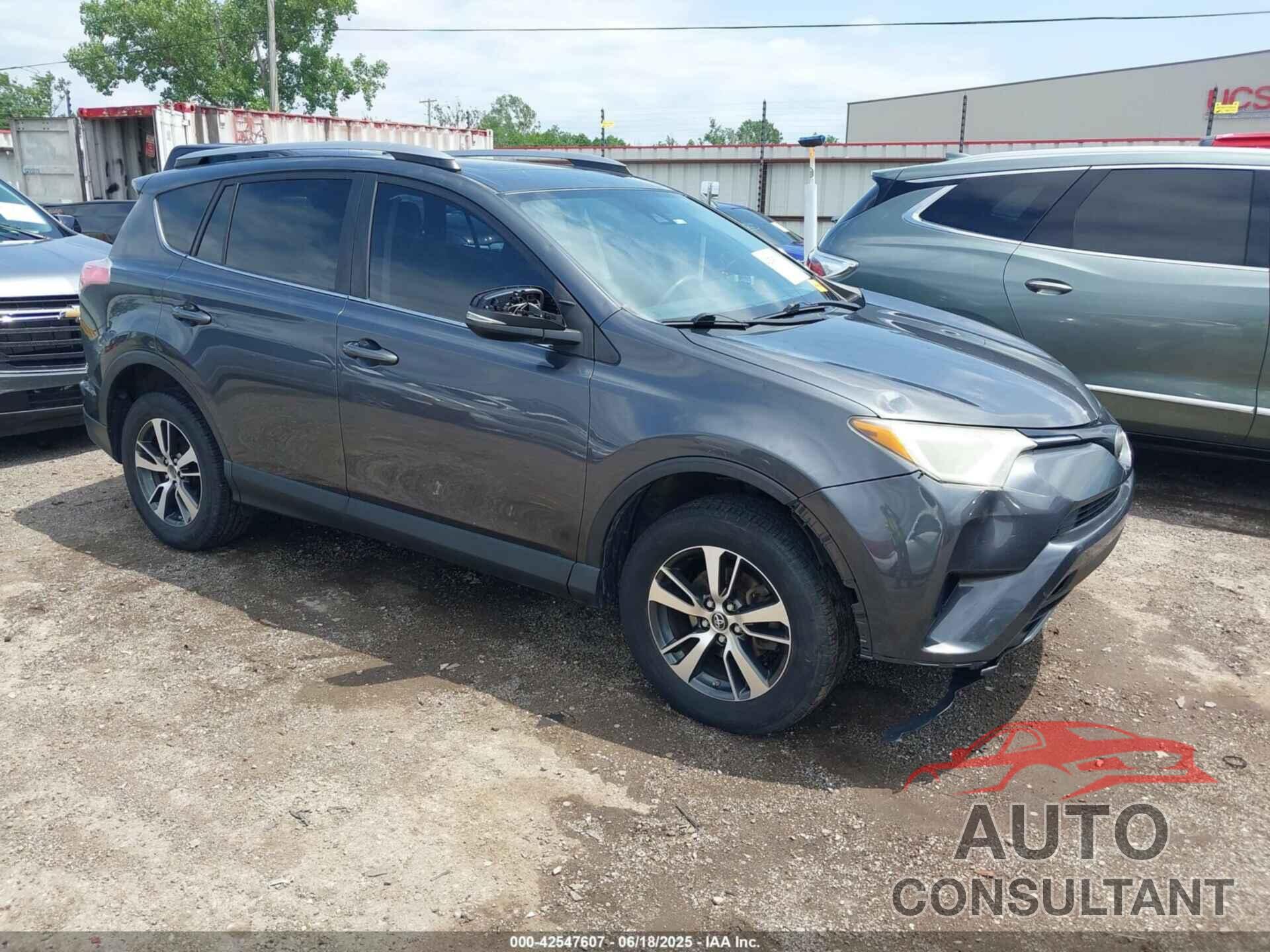 TOYOTA RAV4 2017 - JTMWFREV3HD103774