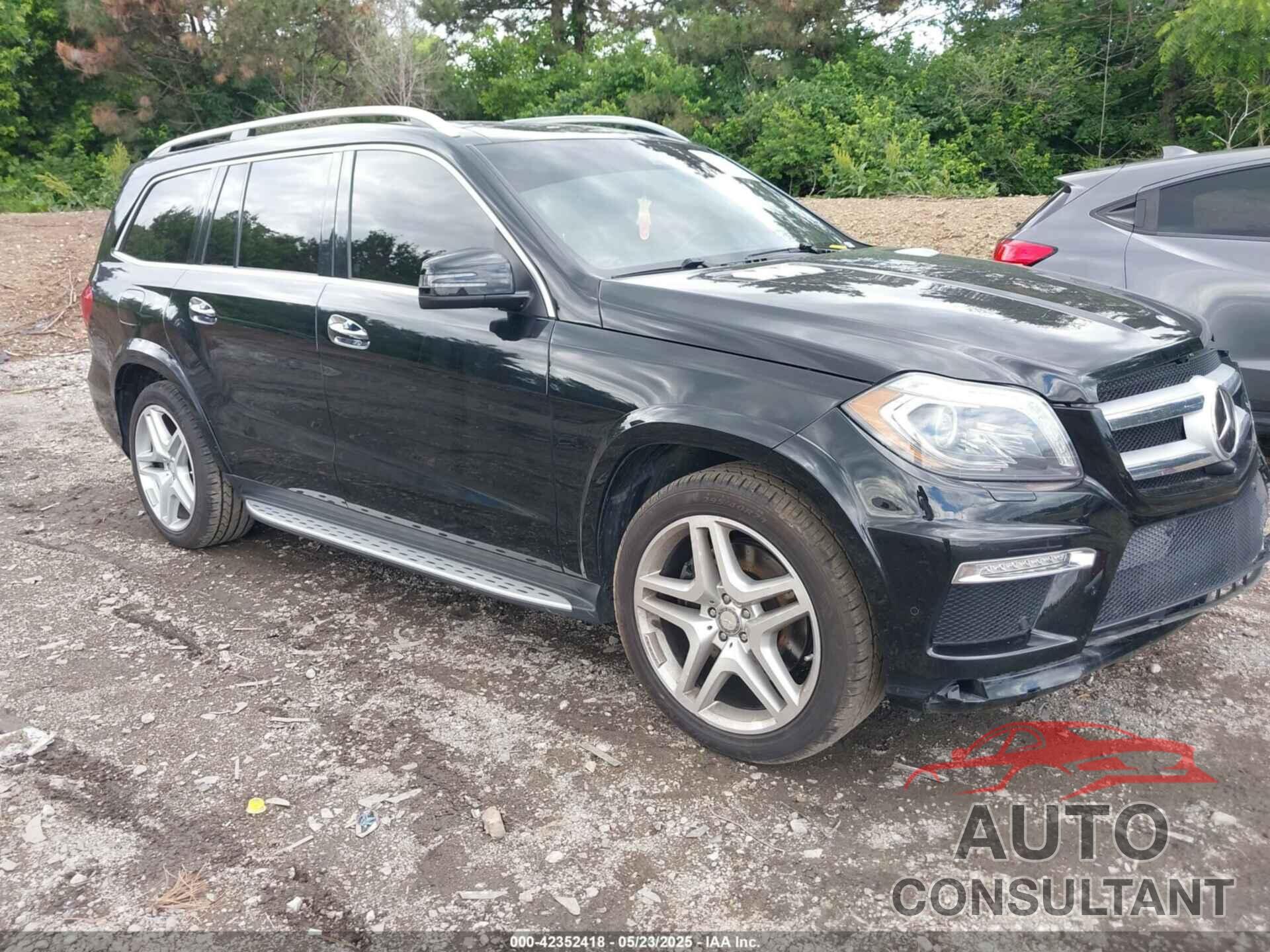 MERCEDES-BENZ GL 550 2016 - 4JGDF7DE1GA658697