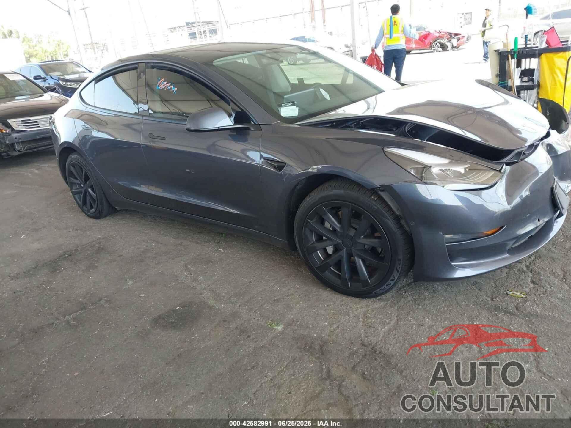 TESLA MODEL 3 2022 - 5YJ3E1EAXNF212578