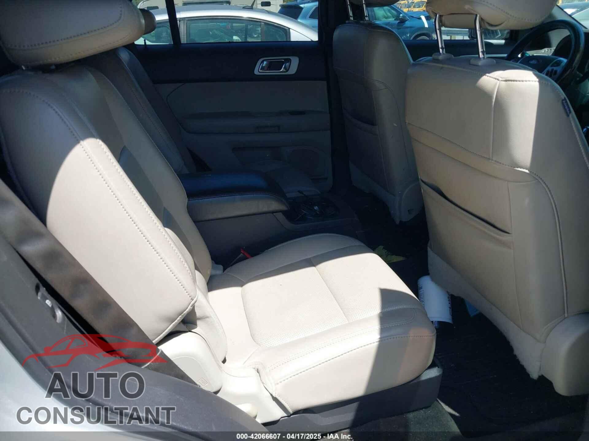 FORD EXPLORER 2012 - 1FMHK7F87CGA03584