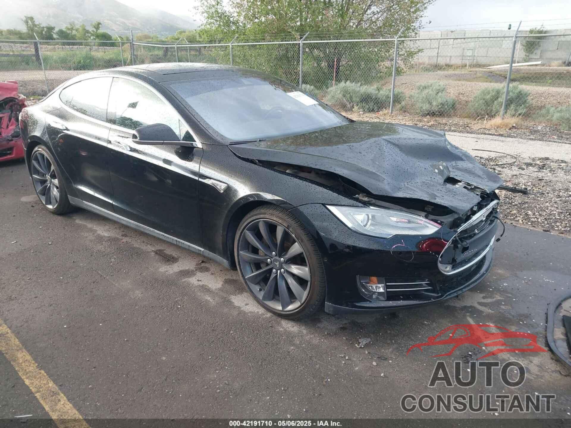 TESLA MODEL S 2014 - 5YJSA1H1XEFP63743