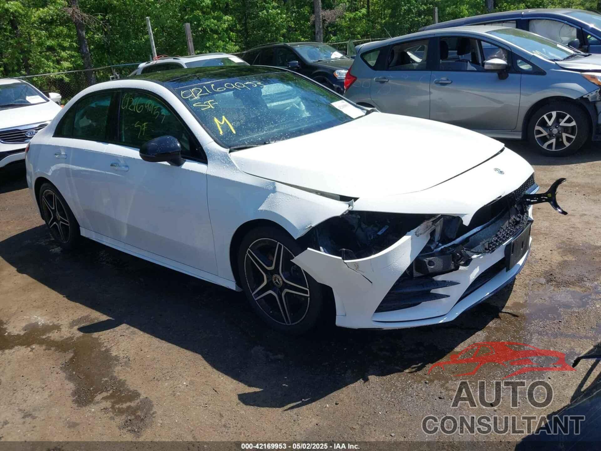 MERCEDES-BENZ A 220 2020 - W1K3G4FB6LJ224936