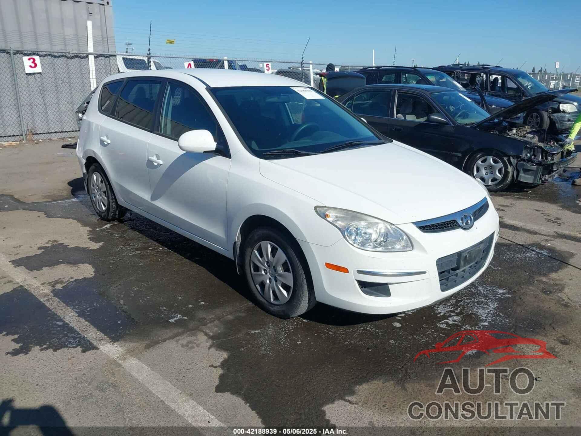 HYUNDAI ELANTRA TOURING 2011 - KMHDB8AE6BU091173