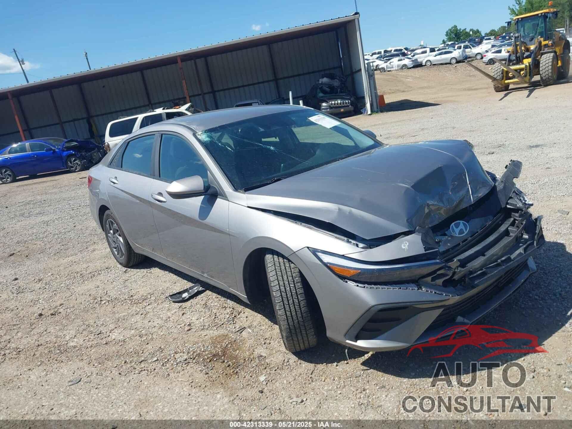 HYUNDAI ELANTRA 2024 - KMHLM4DG4RU650418