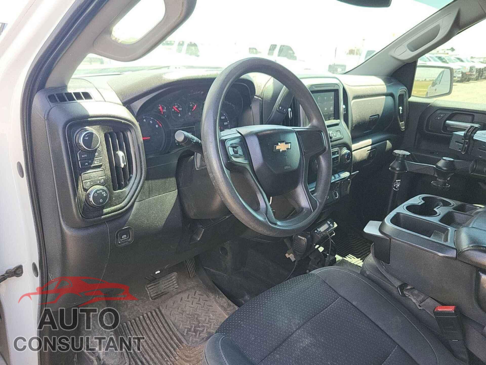 CHEVROLET SILVERADO 2020 - 1GCRYAEF3LZ192193