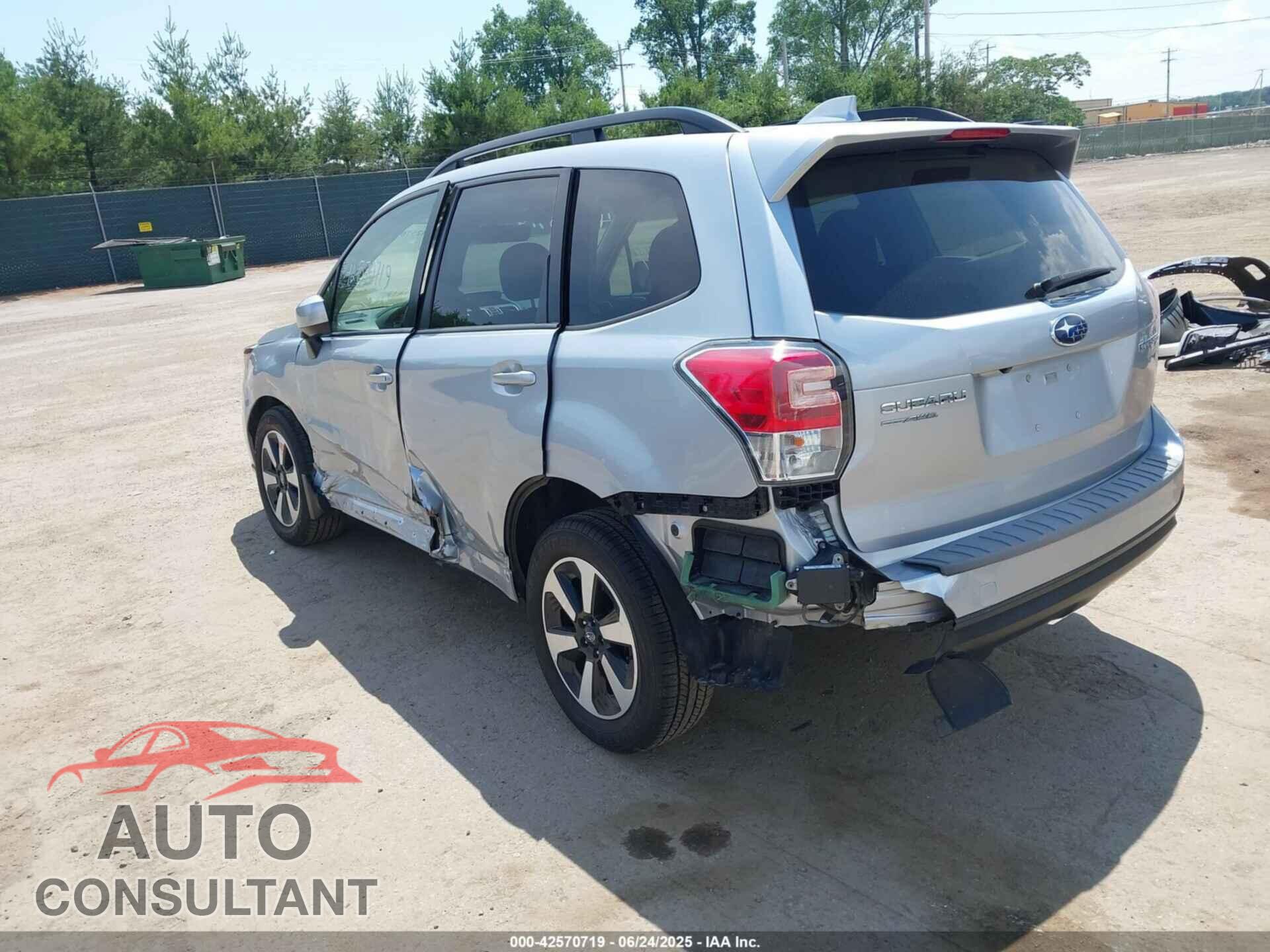 SUBARU FORESTER 2017 - JF2SJAGC8HH802306