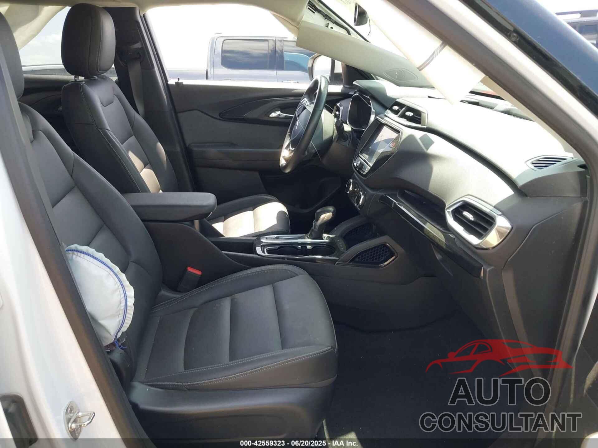CHEVROLET TRAILBLAZER 2021 - KL79MPSL1MB113152
