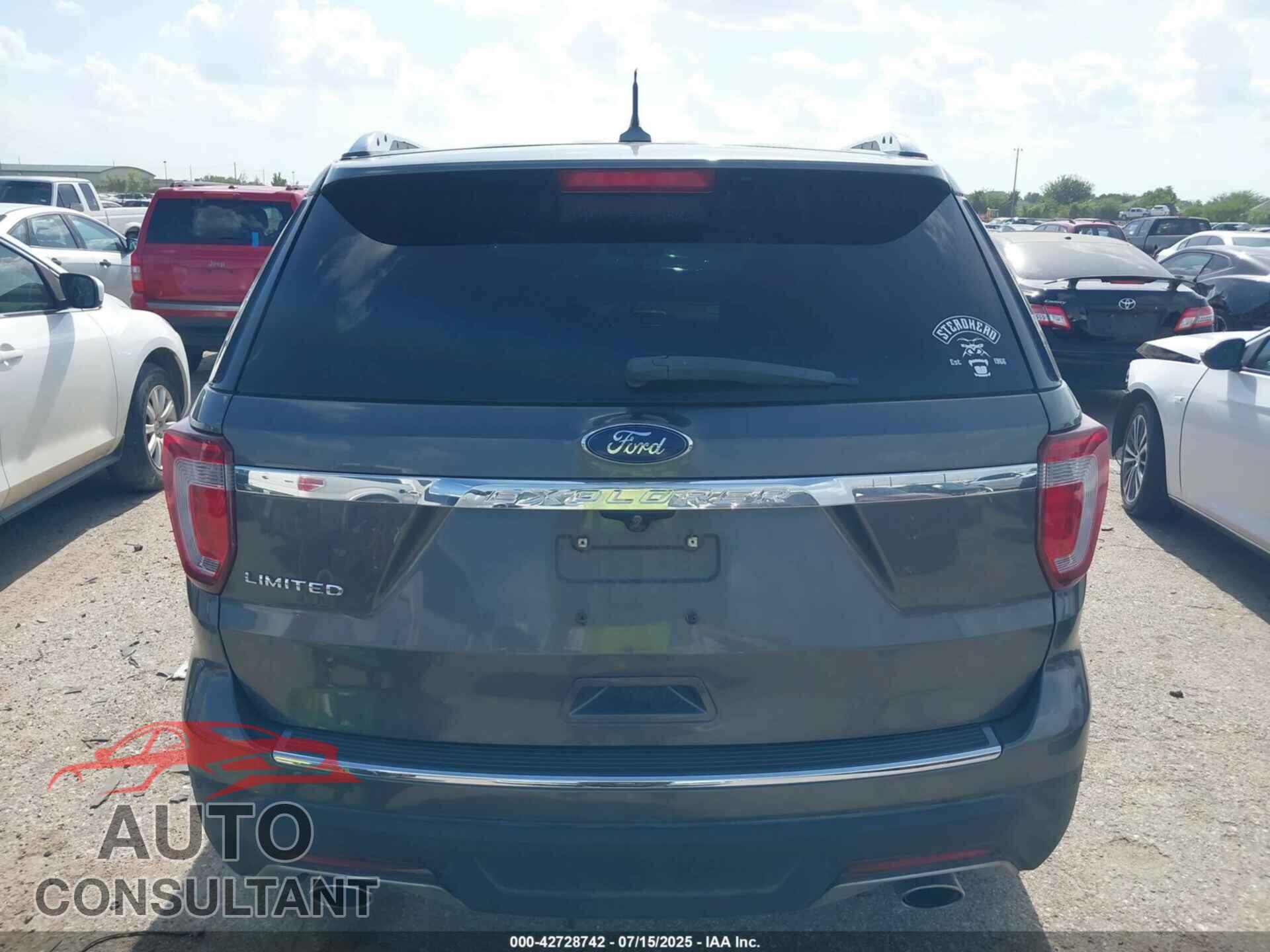 FORD EXPLORER 2018 - 1FM5K7F87JGB11641
