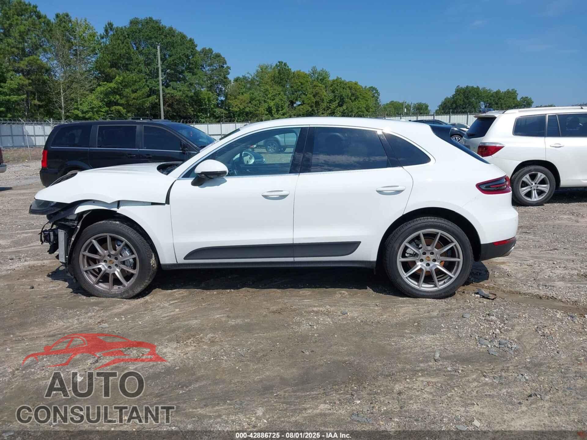 PORSCHE MACAN 2015 - WP1AB2A5XFLB42172
