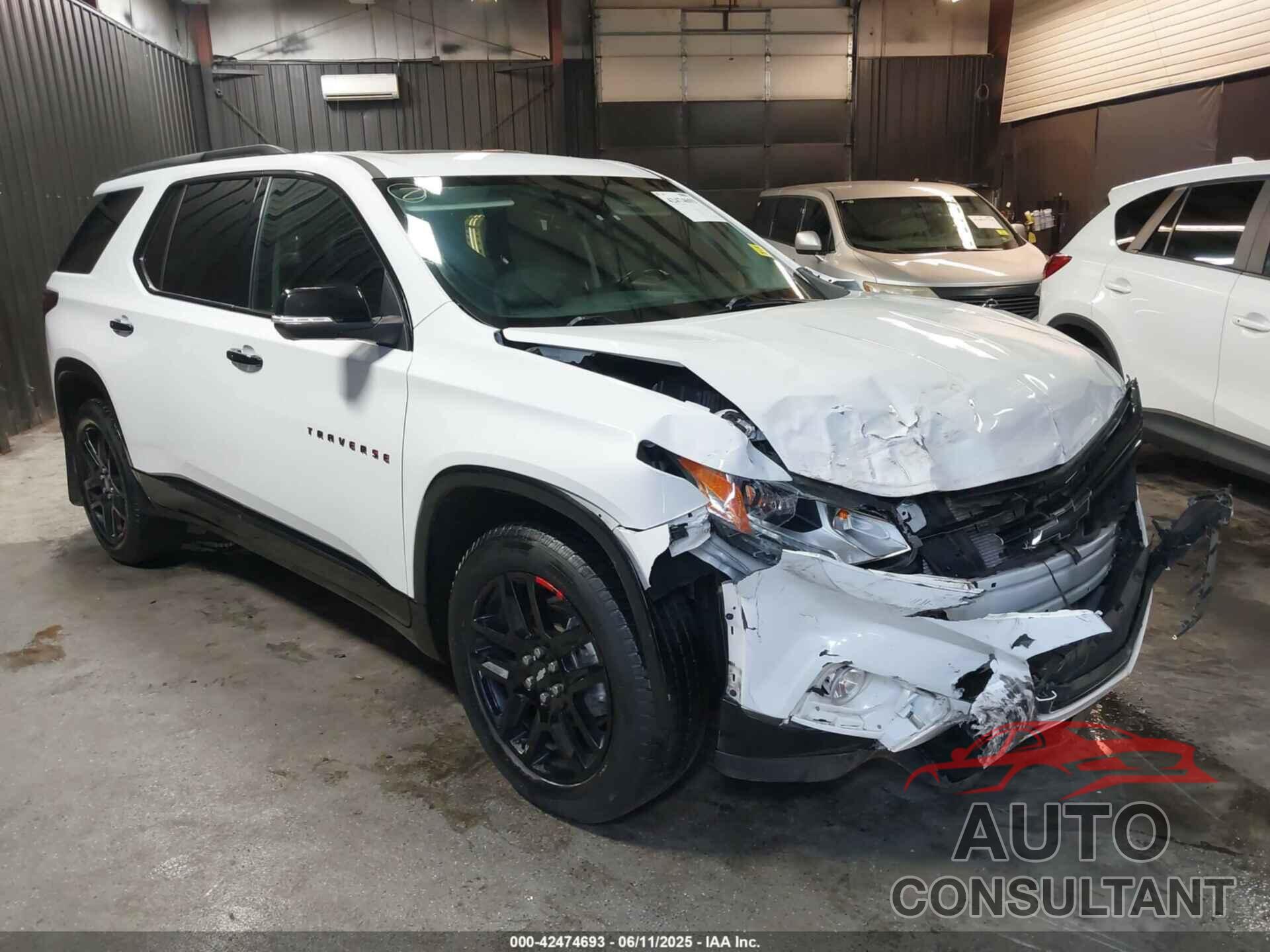 CHEVROLET TRAVERSE 2021 - 1GNEVKKW1MJ136097