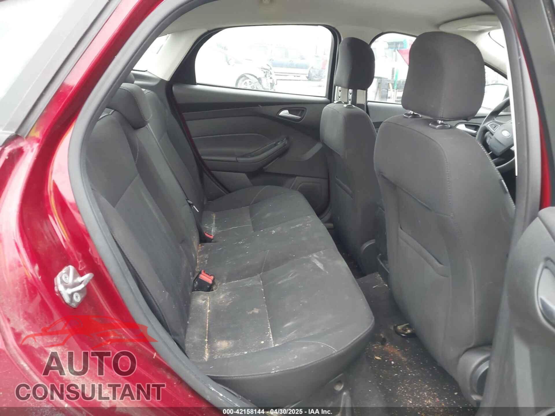 FORD FOCUS 2016 - 1FADP3F28GL254321