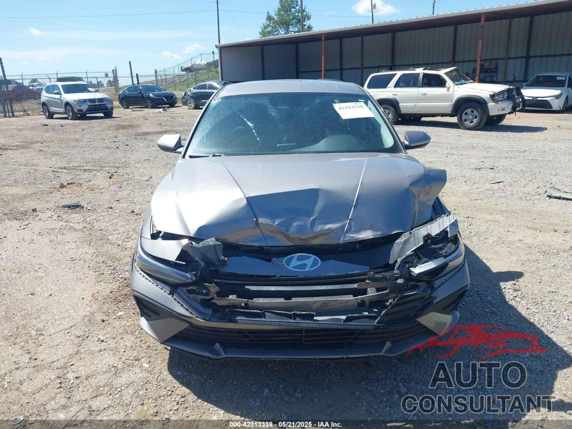 HYUNDAI ELANTRA 2024 - KMHLM4DG4RU650418