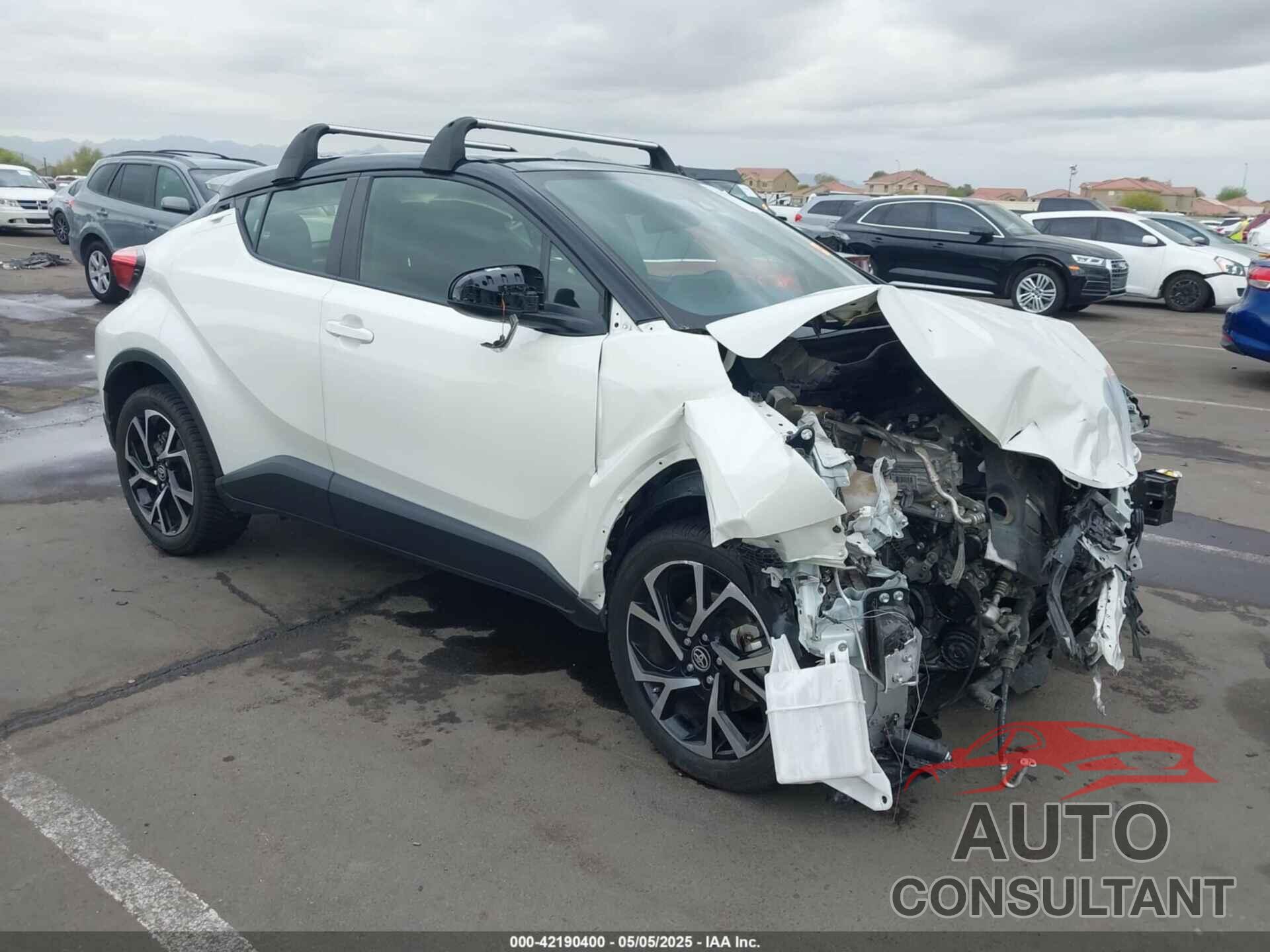 TOYOTA C-HR 2020 - JTNKHMBX0L1069221