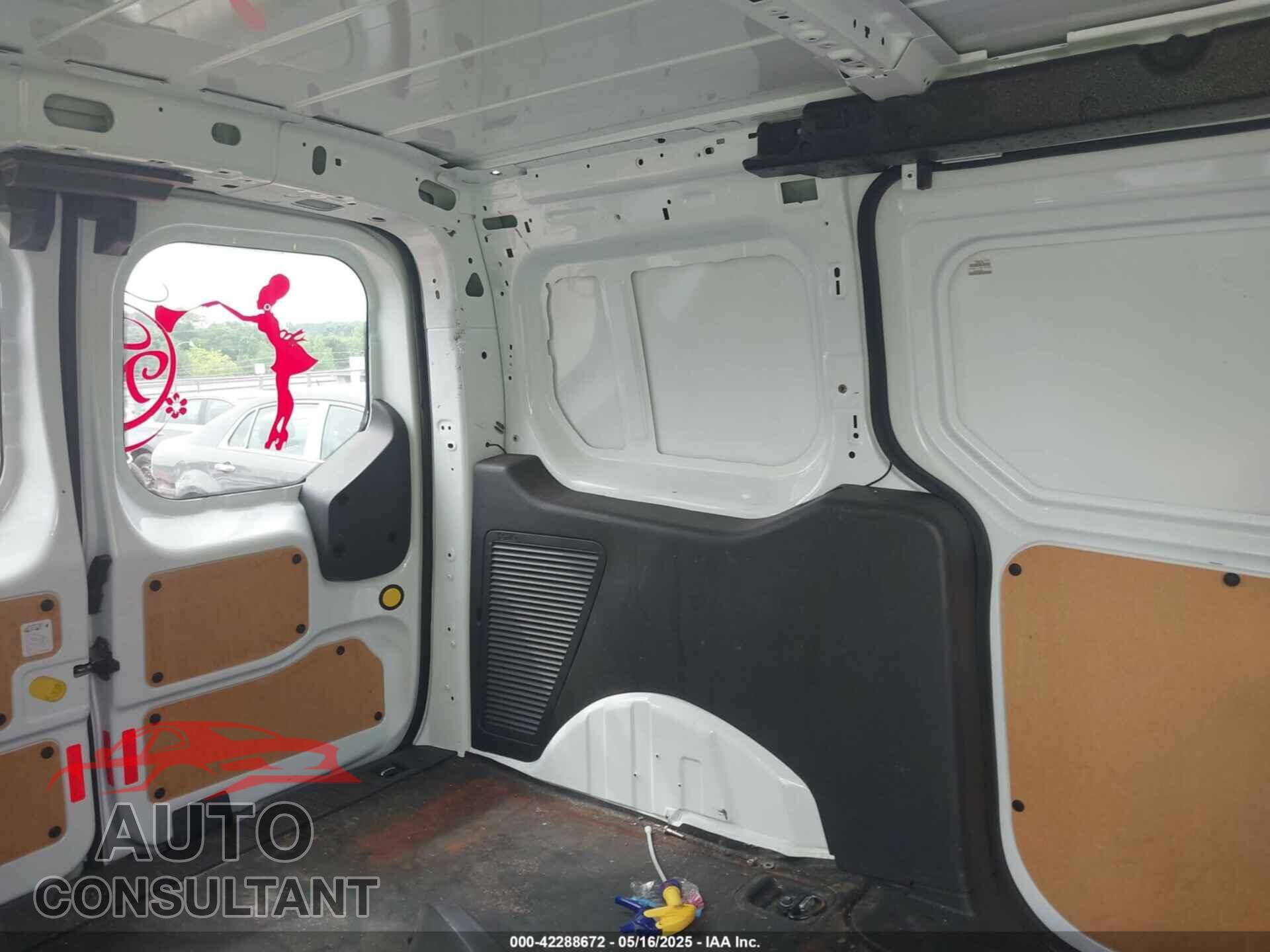 FORD TRANSIT CONNECT 2017 - NM0LS7E78H1219851