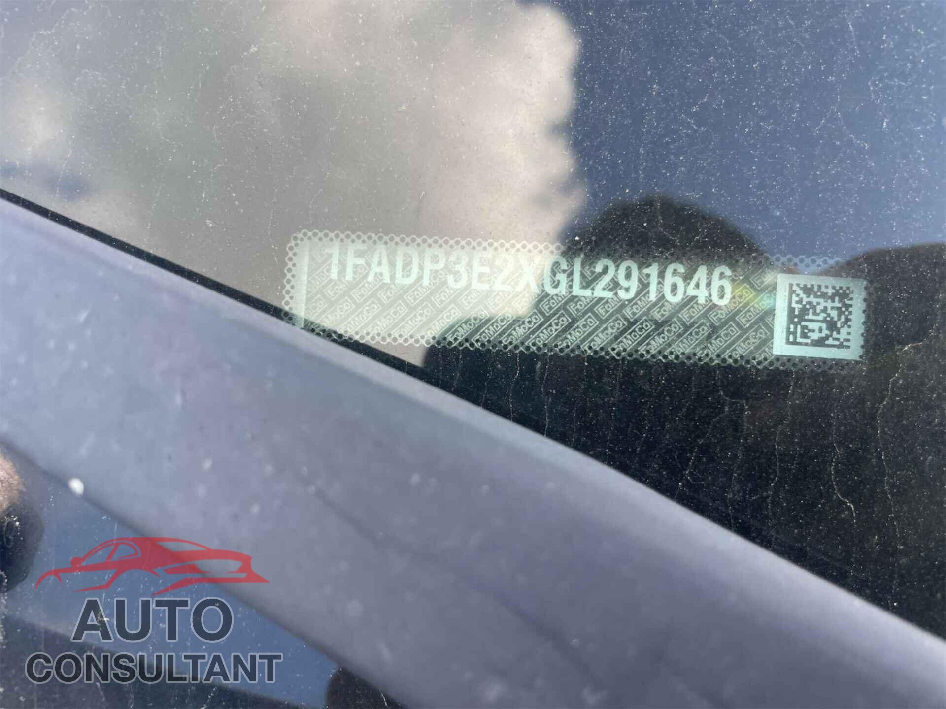 FORD FOCUS 2016 - 1FADP3E2XGL291646
