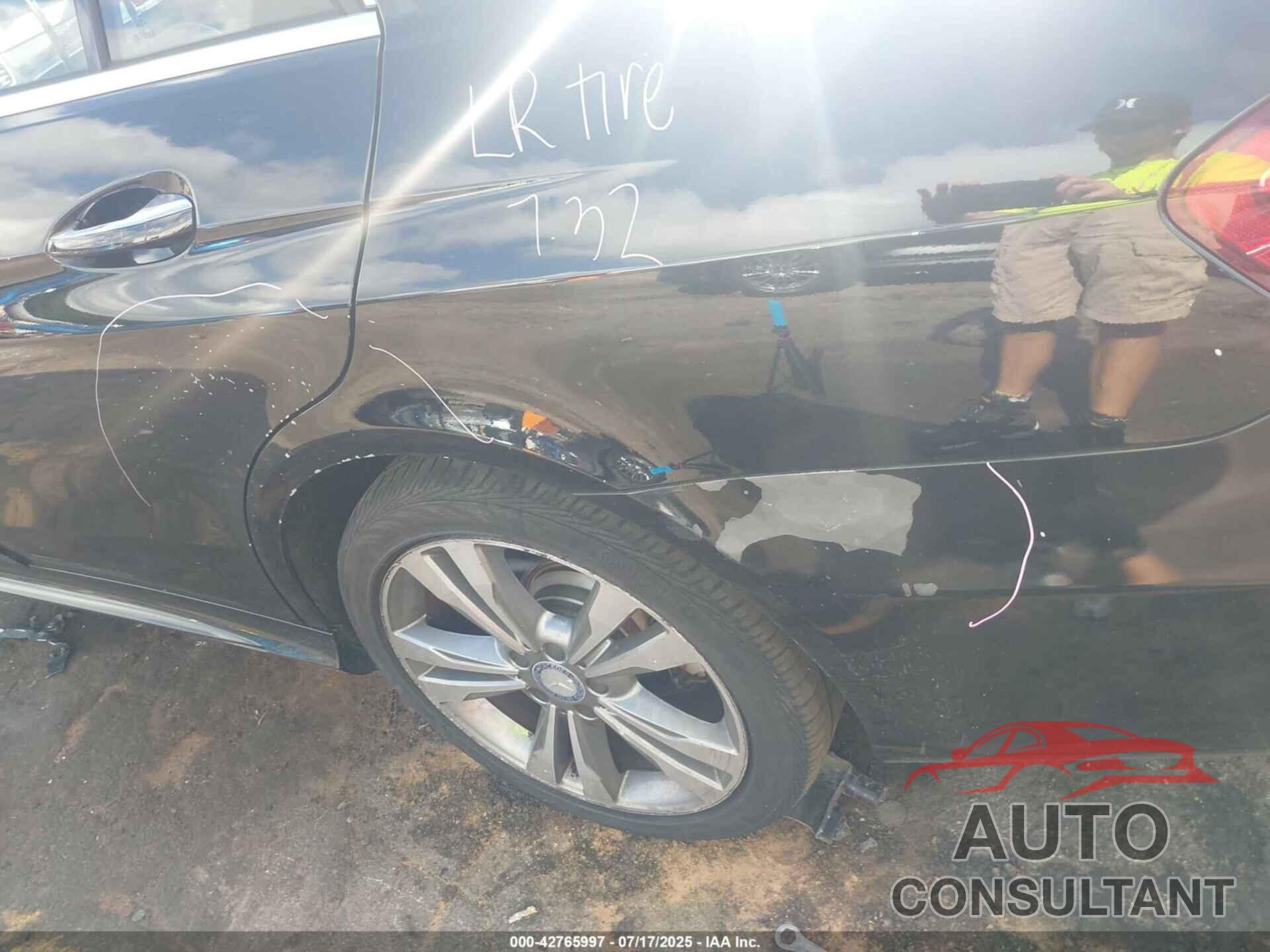 MERCEDES-BENZ E 350 2015 - WDDHF5KB7FB100211
