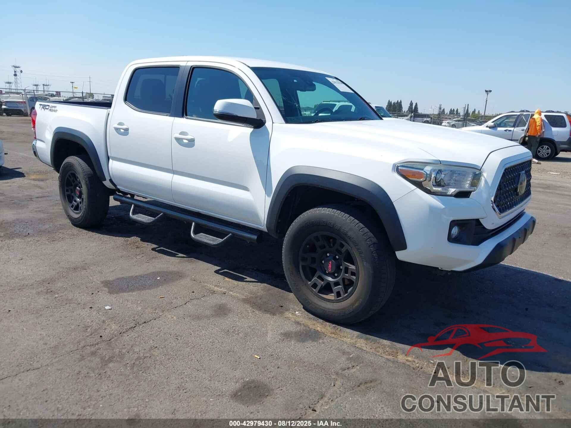 TOYOTA TACOMA 2018 - 3TMAZ5CN8JM071010