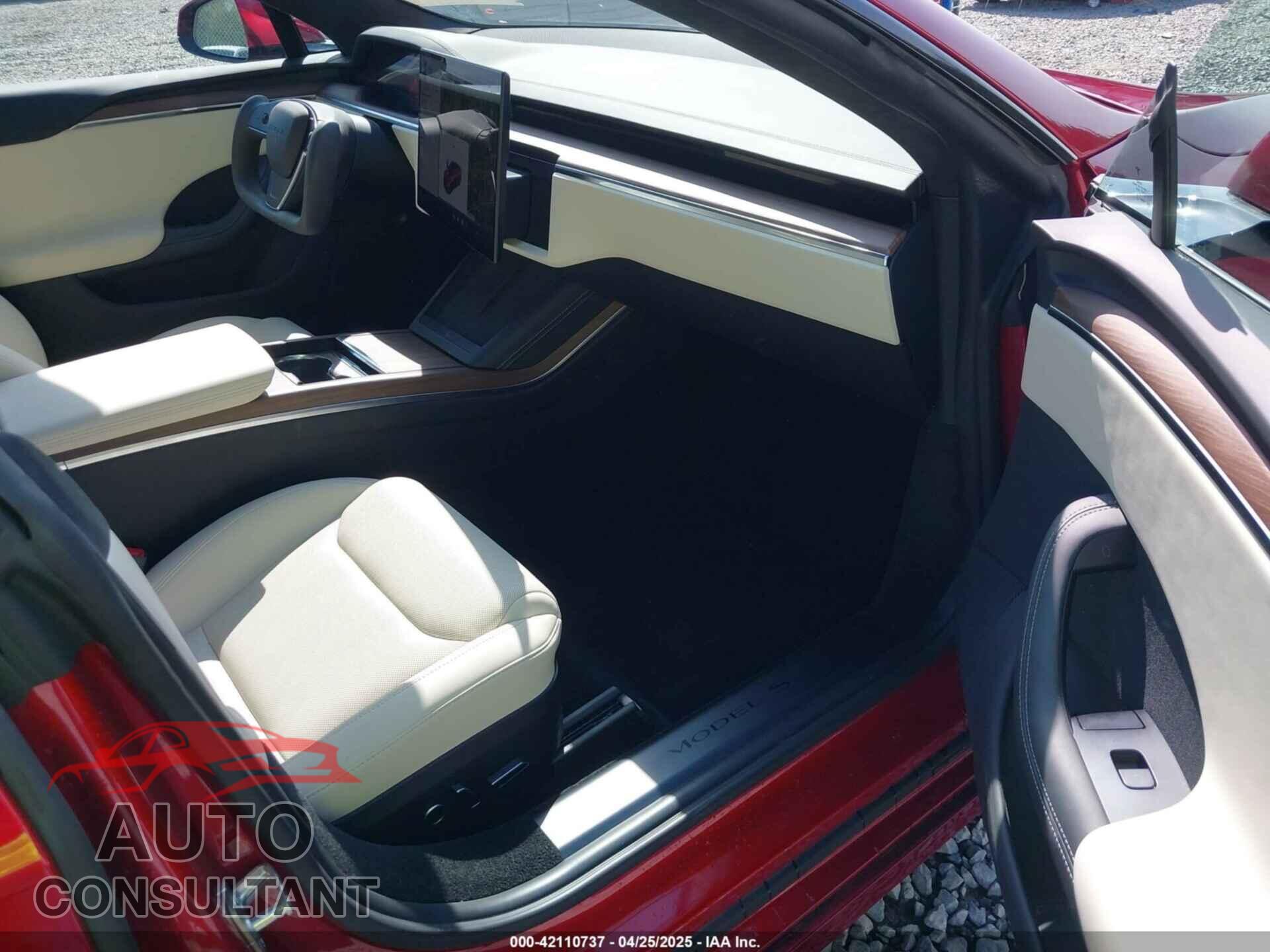 TESLA MODEL S 2023 - 5YJSA1E5XPF516779