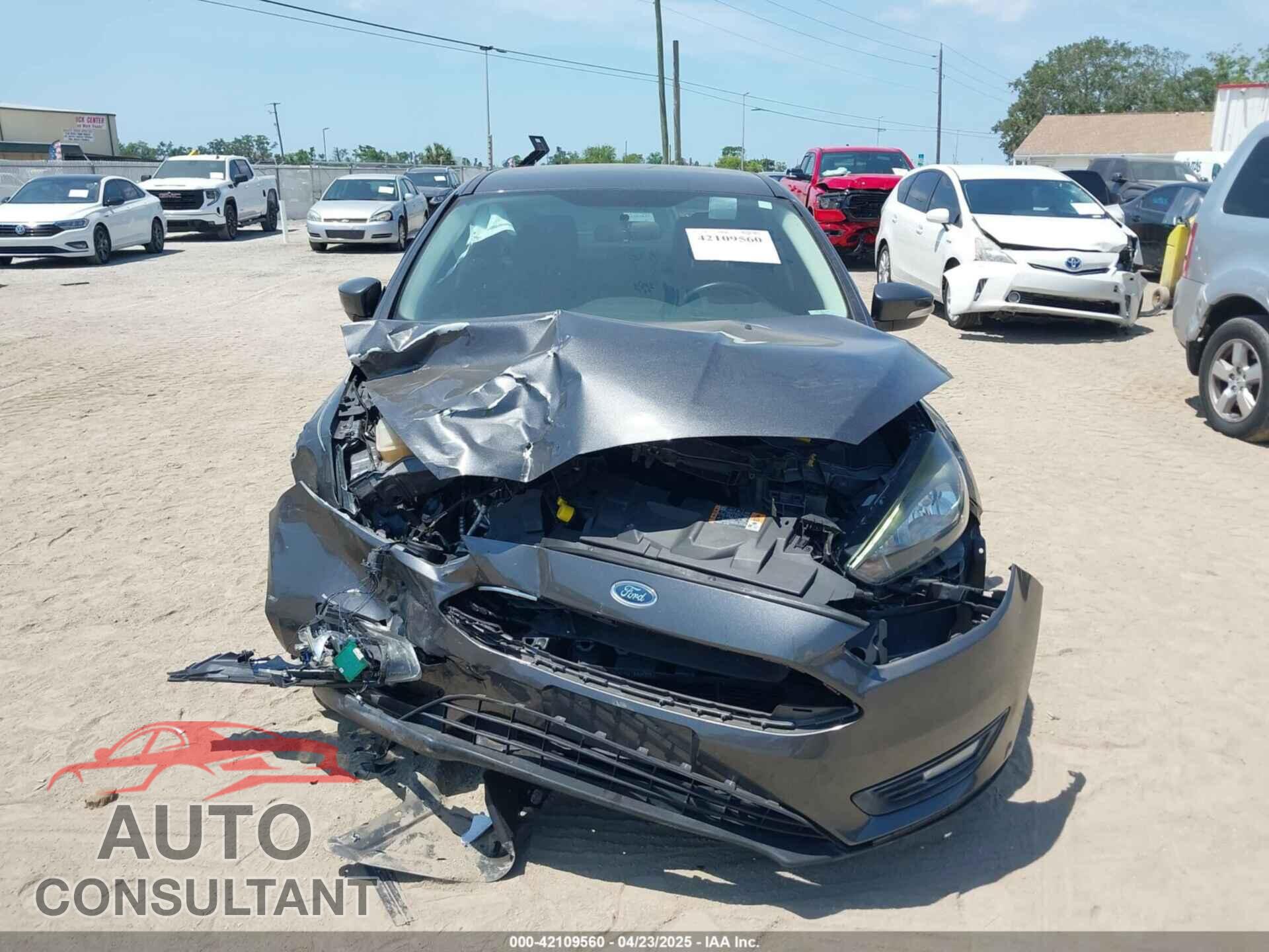 FORD FOCUS 2015 - 1FADP3F20FL215236