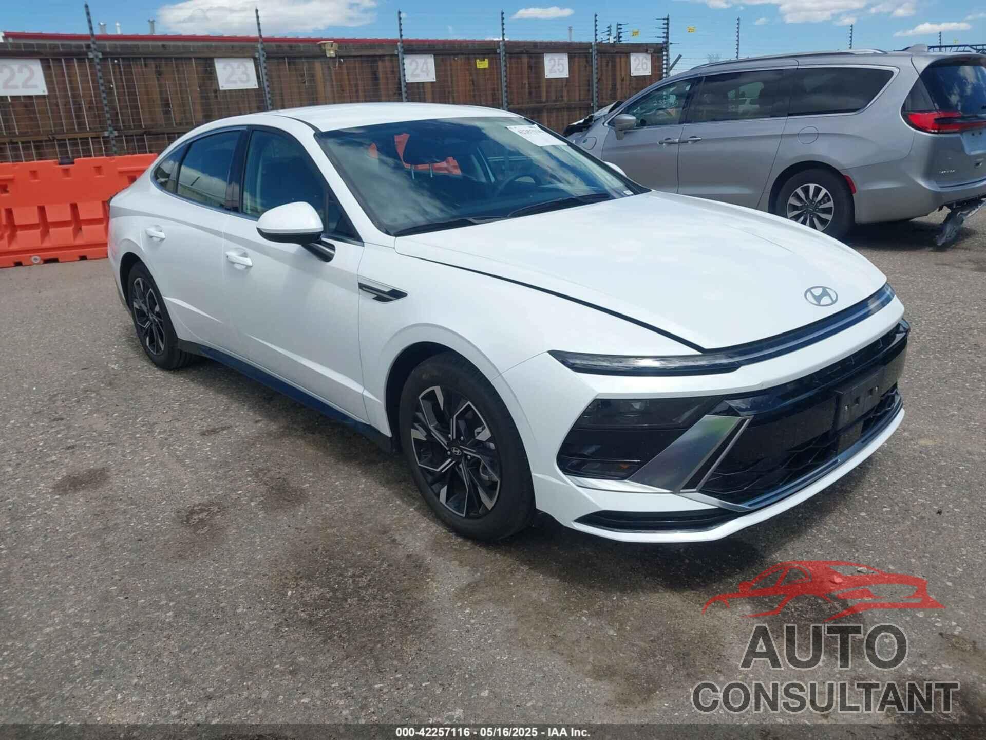 HYUNDAI SONATA 2025 - KMHL64JA0SA437502