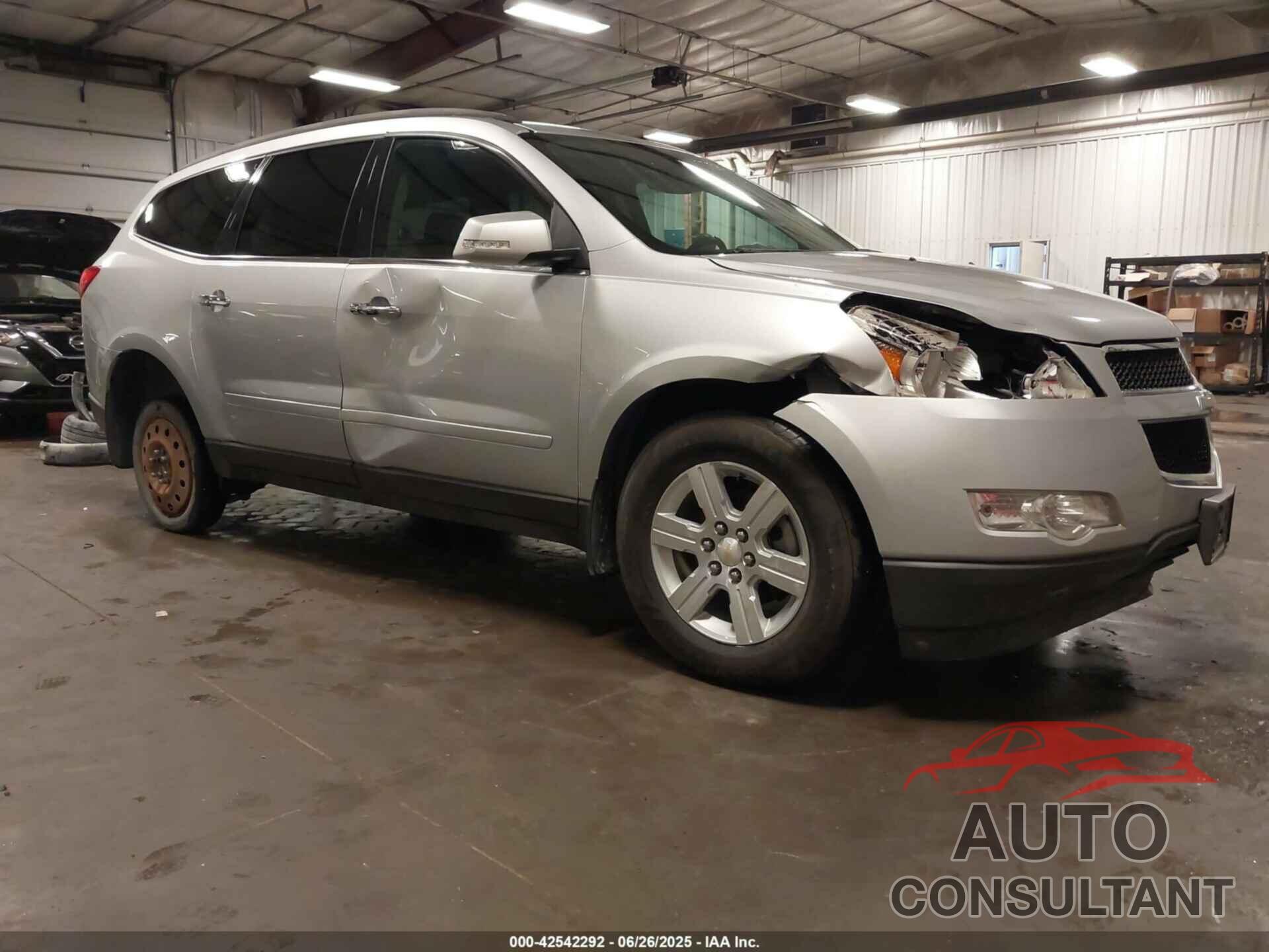 CHEVROLET TRAVERSE 2011 - 1GNKRJED6BJ208999