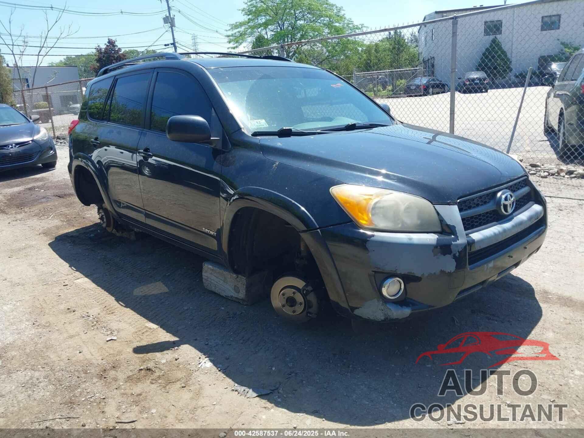 TOYOTA RAV4 2009 - JTMBF32VX9D003527