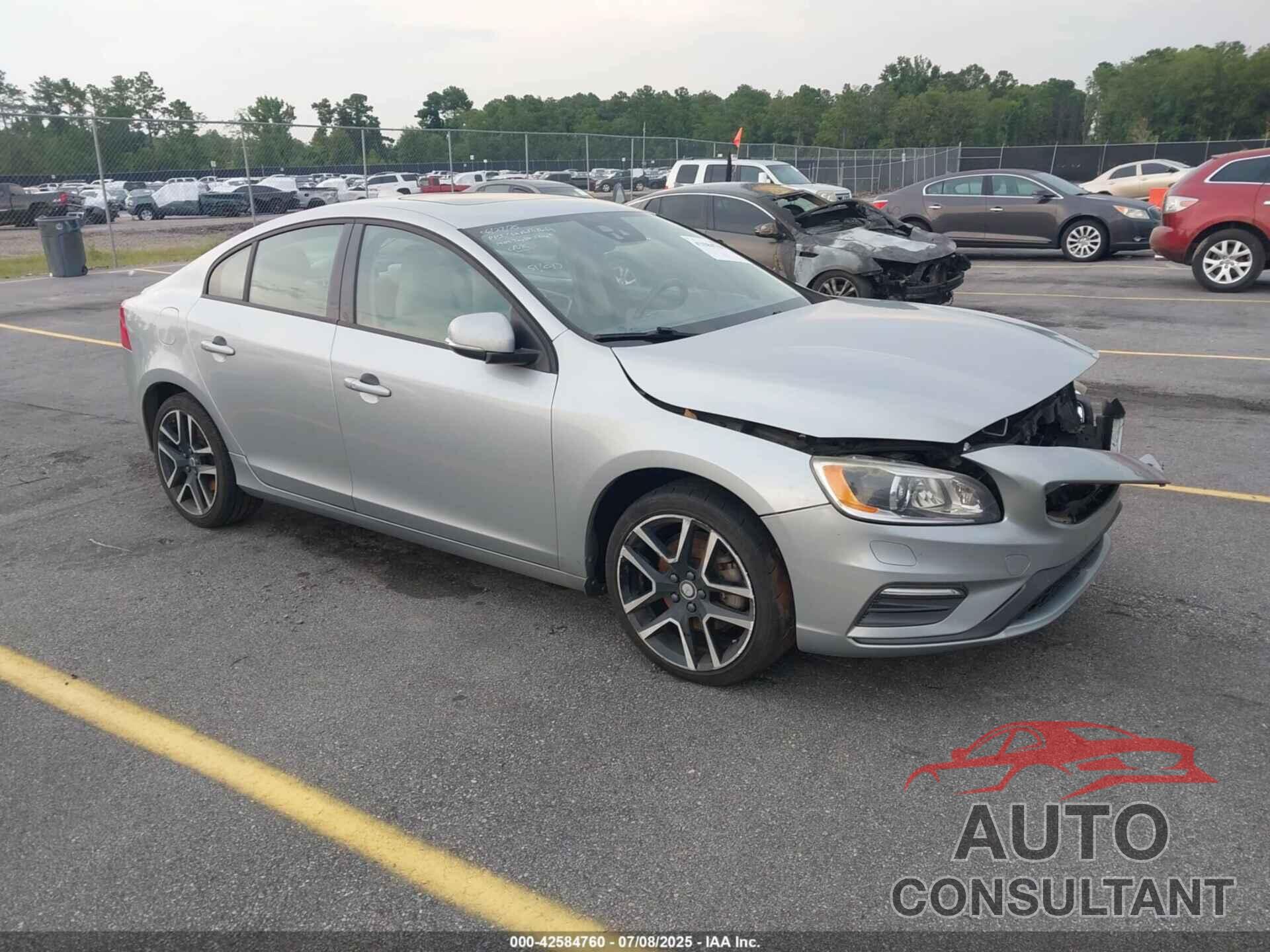 VOLVO S60 2018 - YV126MFL4J2452324