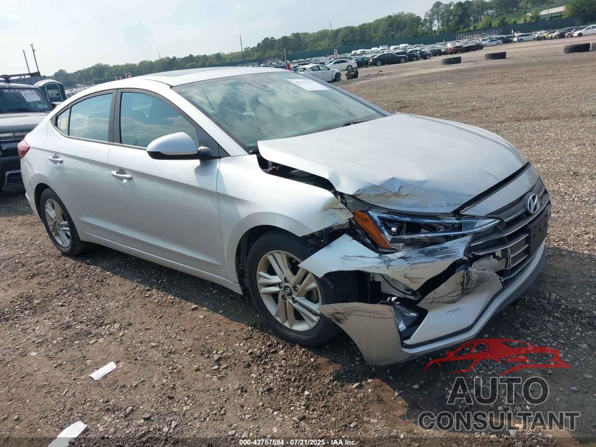 HYUNDAI ELANTRA 2019 - 5NPD84LFXKH418380