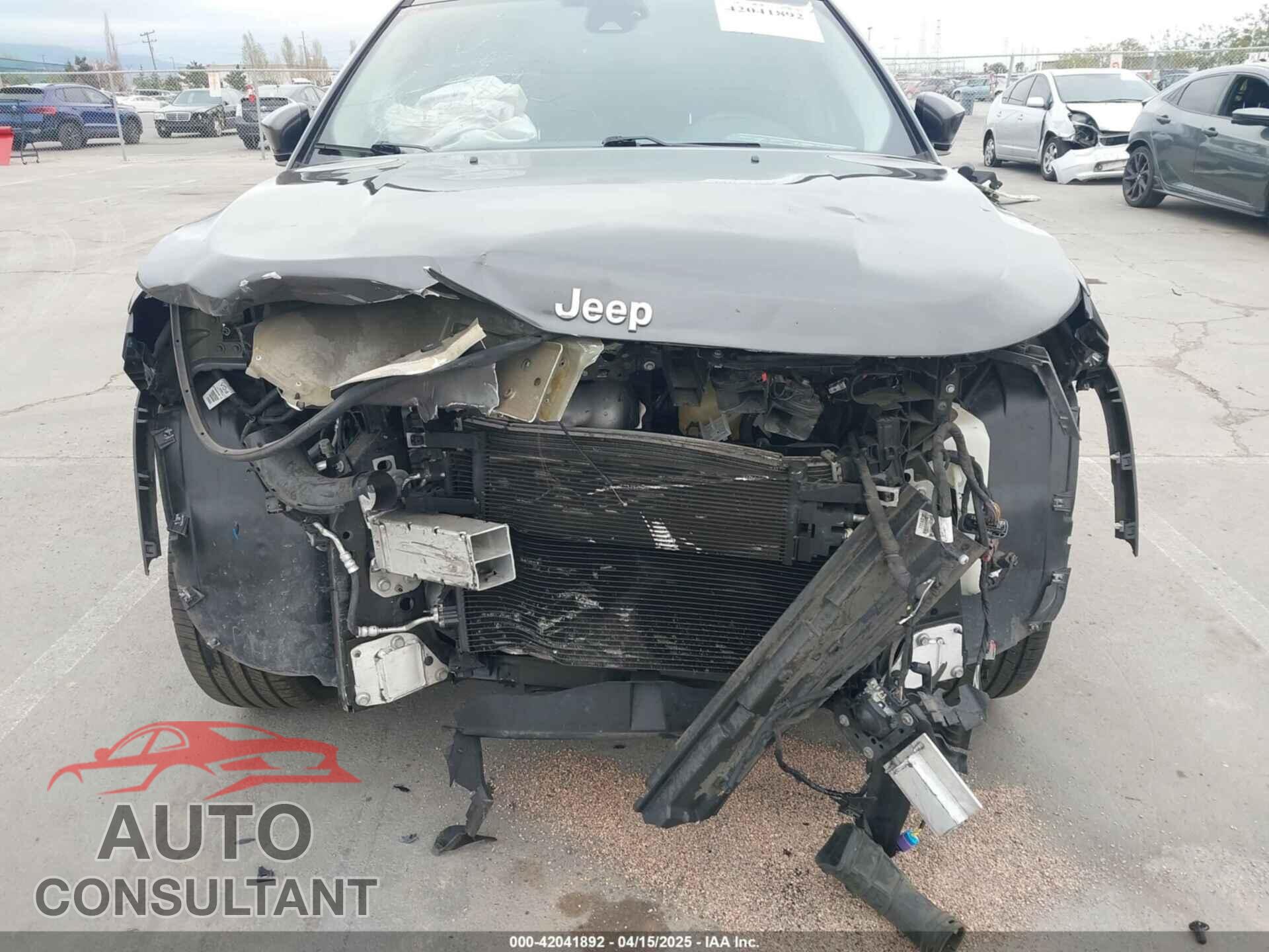 JEEP COMPASS 2018 - 3C4NJDCB0JT264847