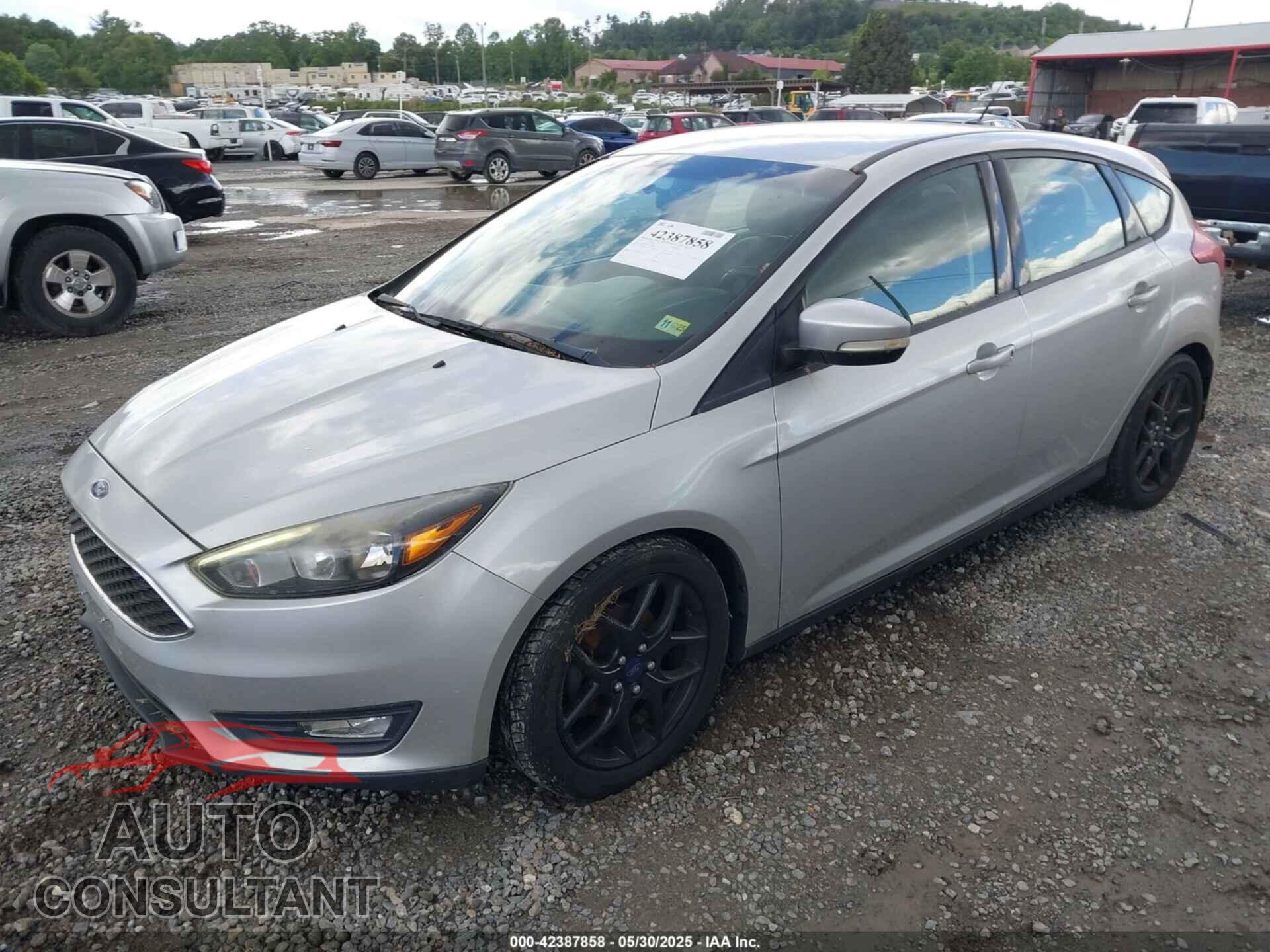 FORD FOCUS 2016 - 1FADP3K29GL210401