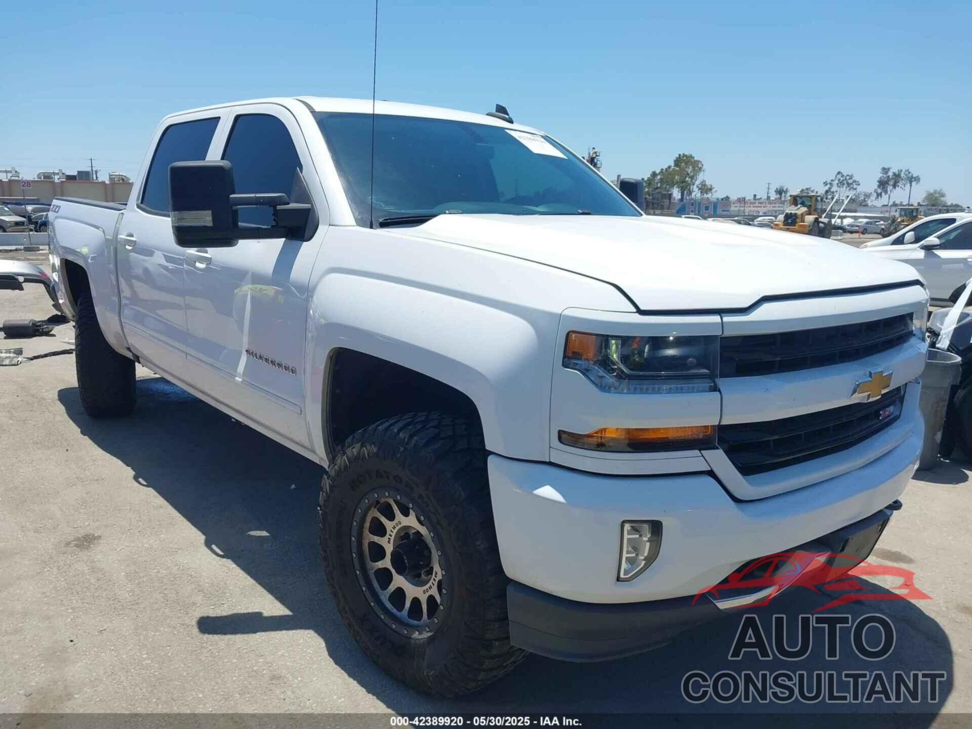 CHEVROLET SILVERADO 1500 2018 - 3GCUKREC9JG104518