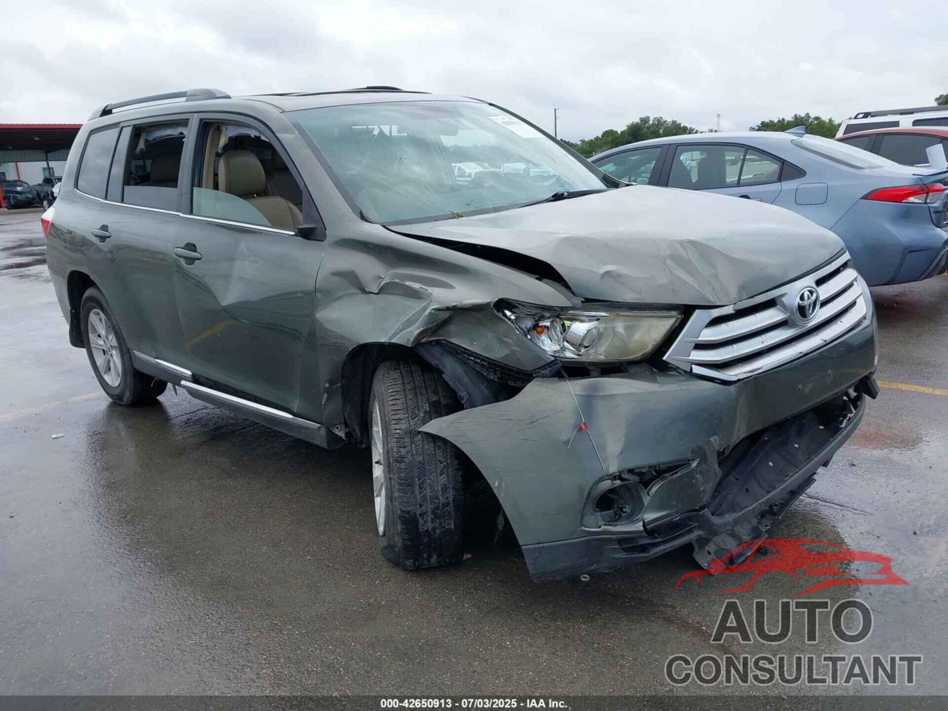 TOYOTA HIGHLANDER 2012 - 5TDBK3EH6CS100432