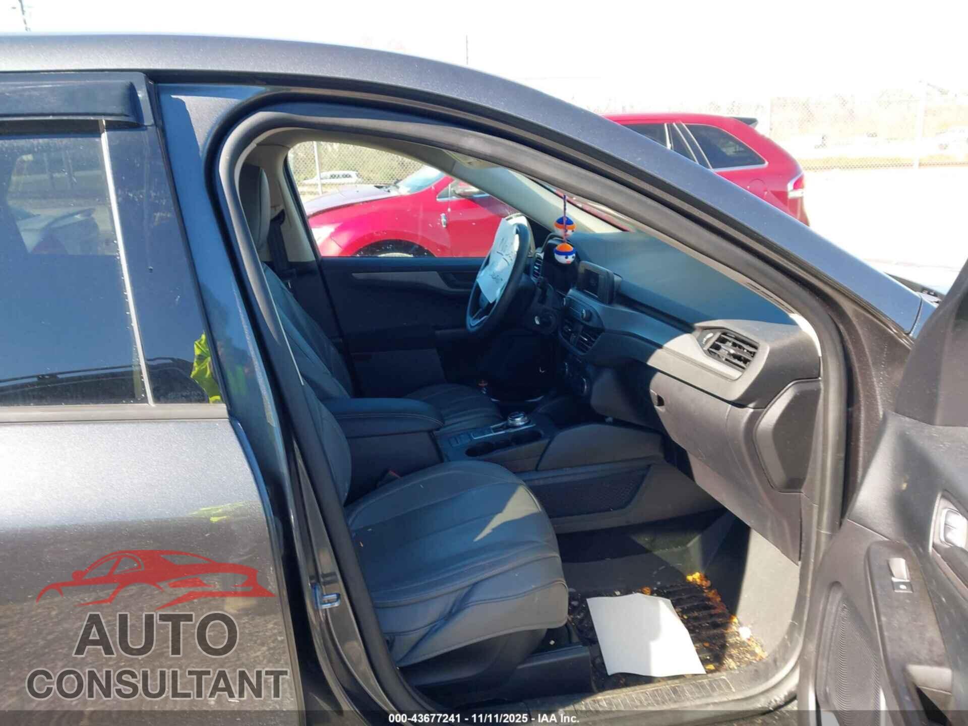 FORD ESCAPE 2020 - 1FMCU9F65LUA46529