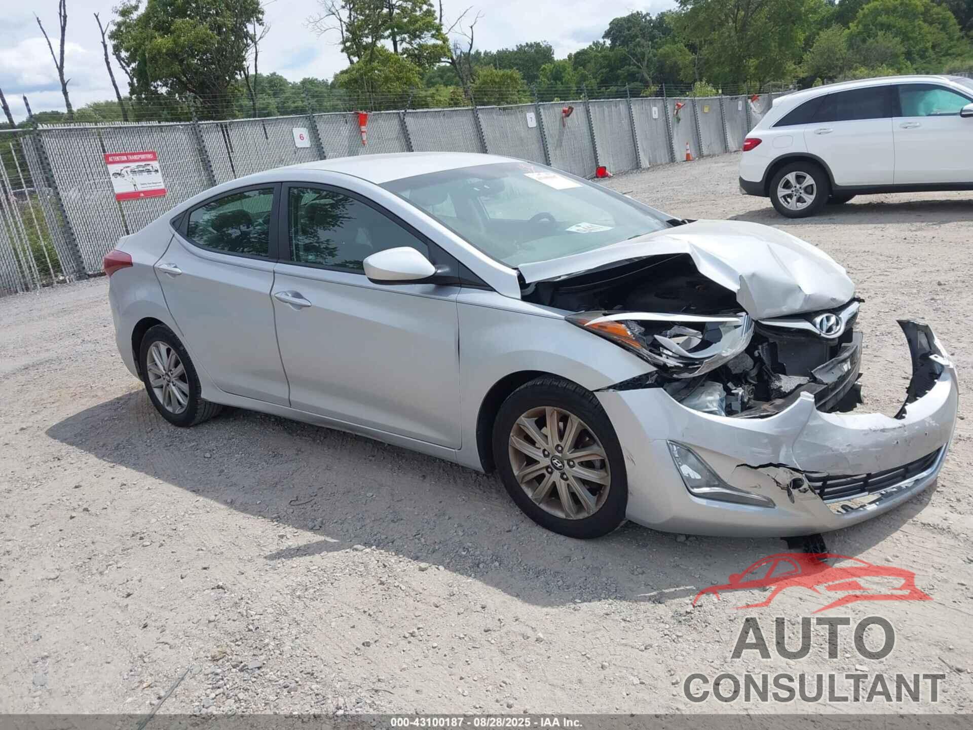 HYUNDAI ELANTRA 2015 - KMHDH4AE4FU236255