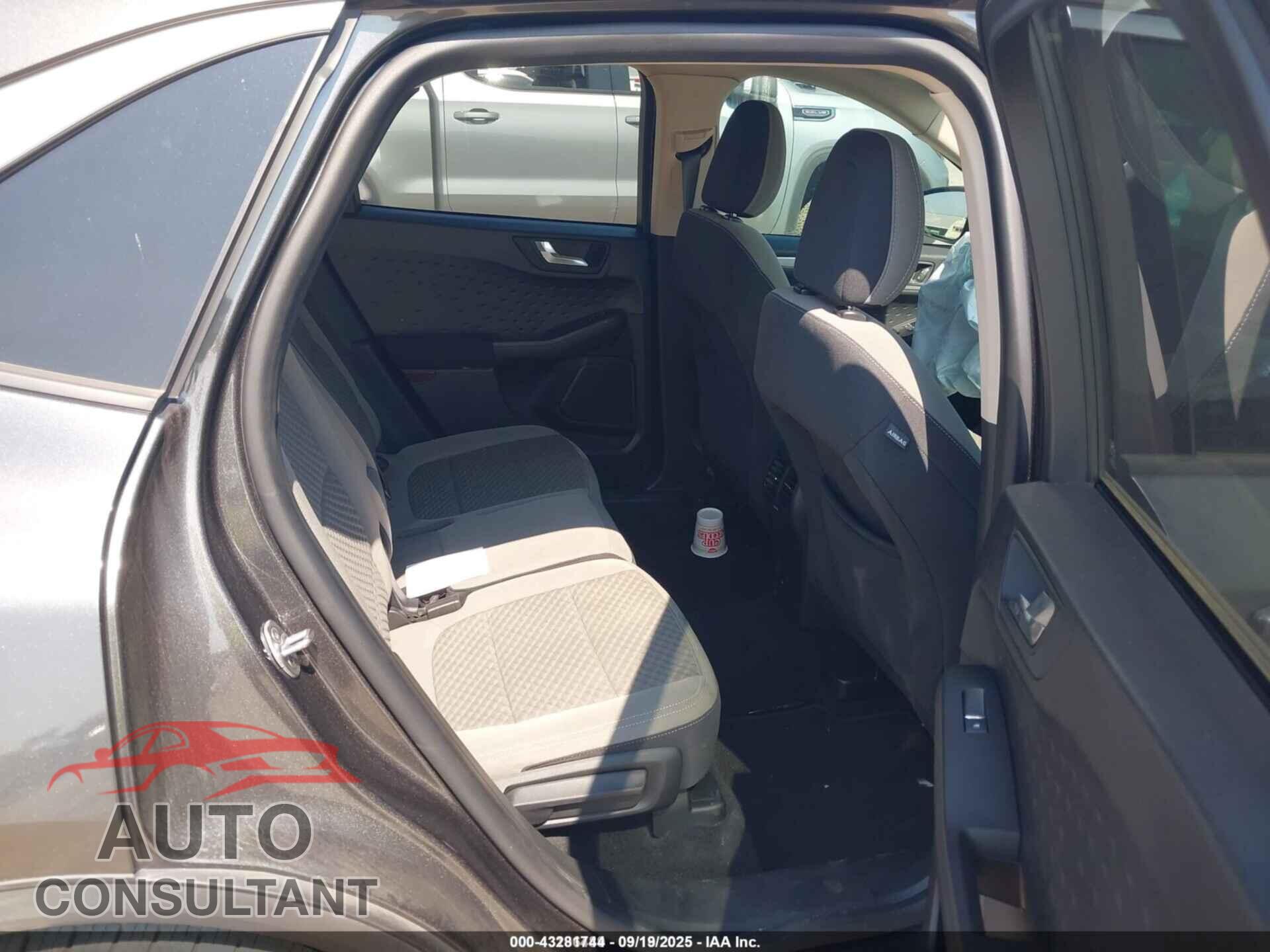 FORD ESCAPE 2020 - 1FMCU0G65LUA38750