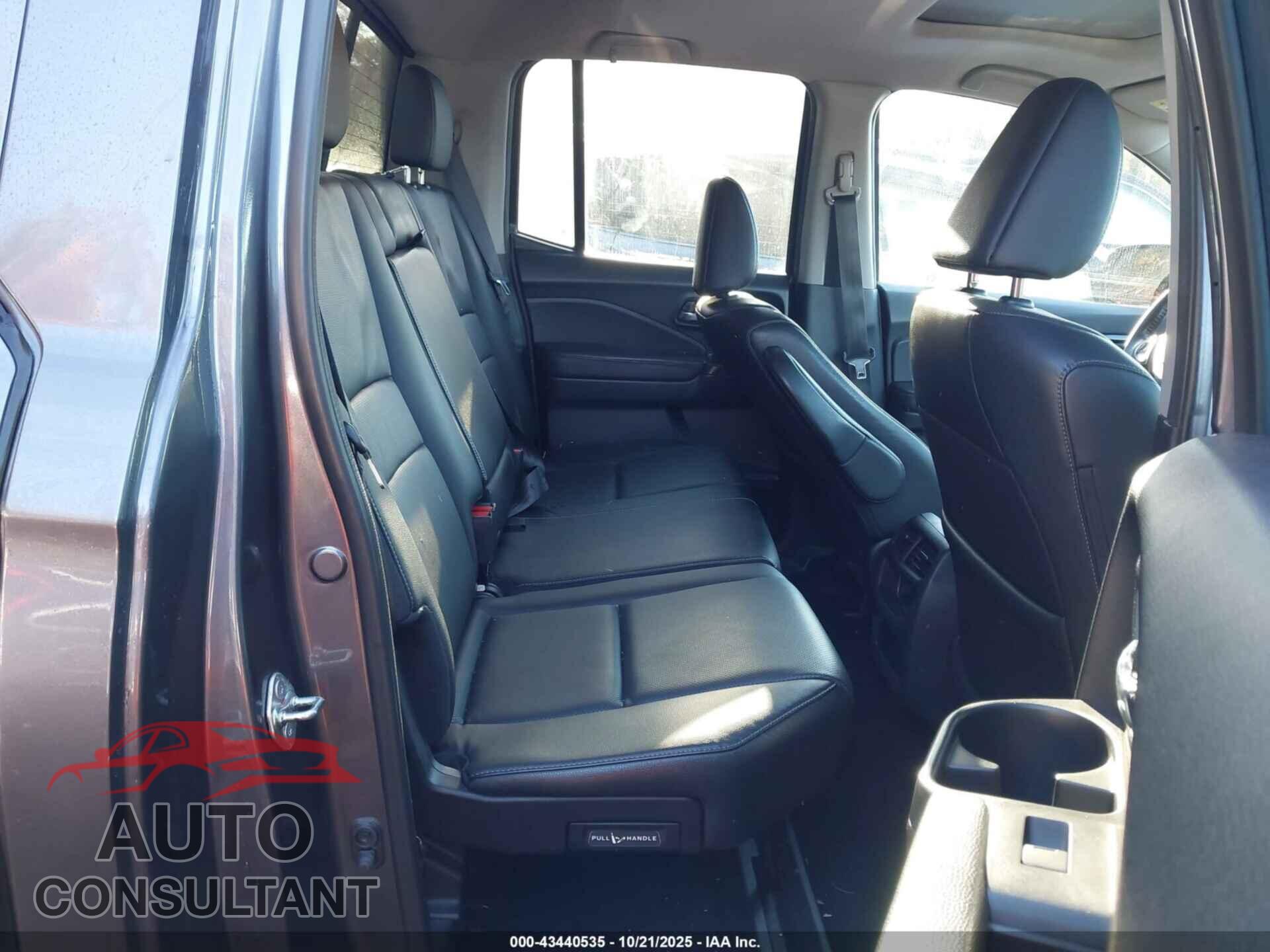 HONDA RIDGELINE 2017 - 5FPYK3F77HB036307