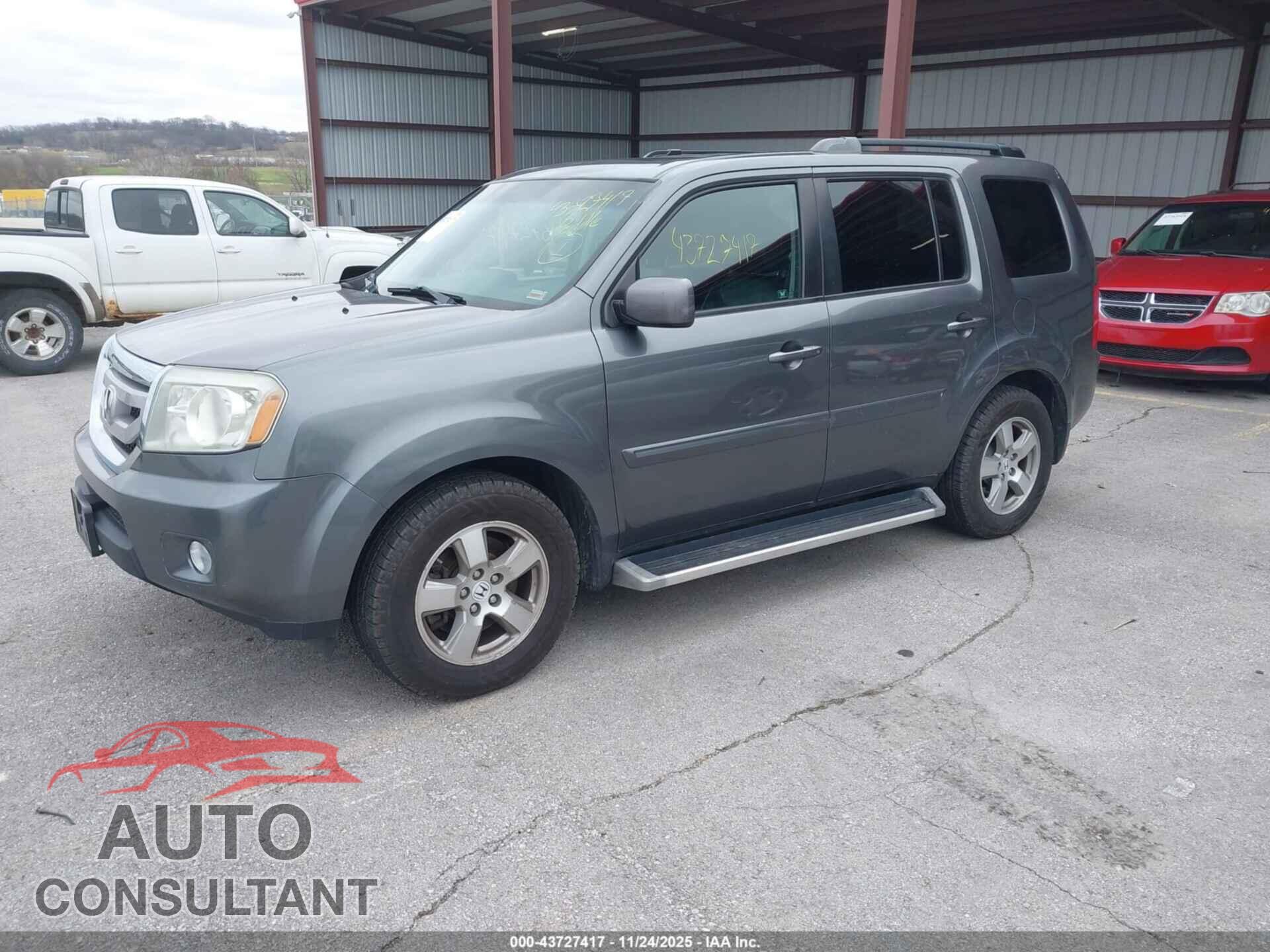 HONDA PILOT 2011 - 5FNYF4H72BB042605