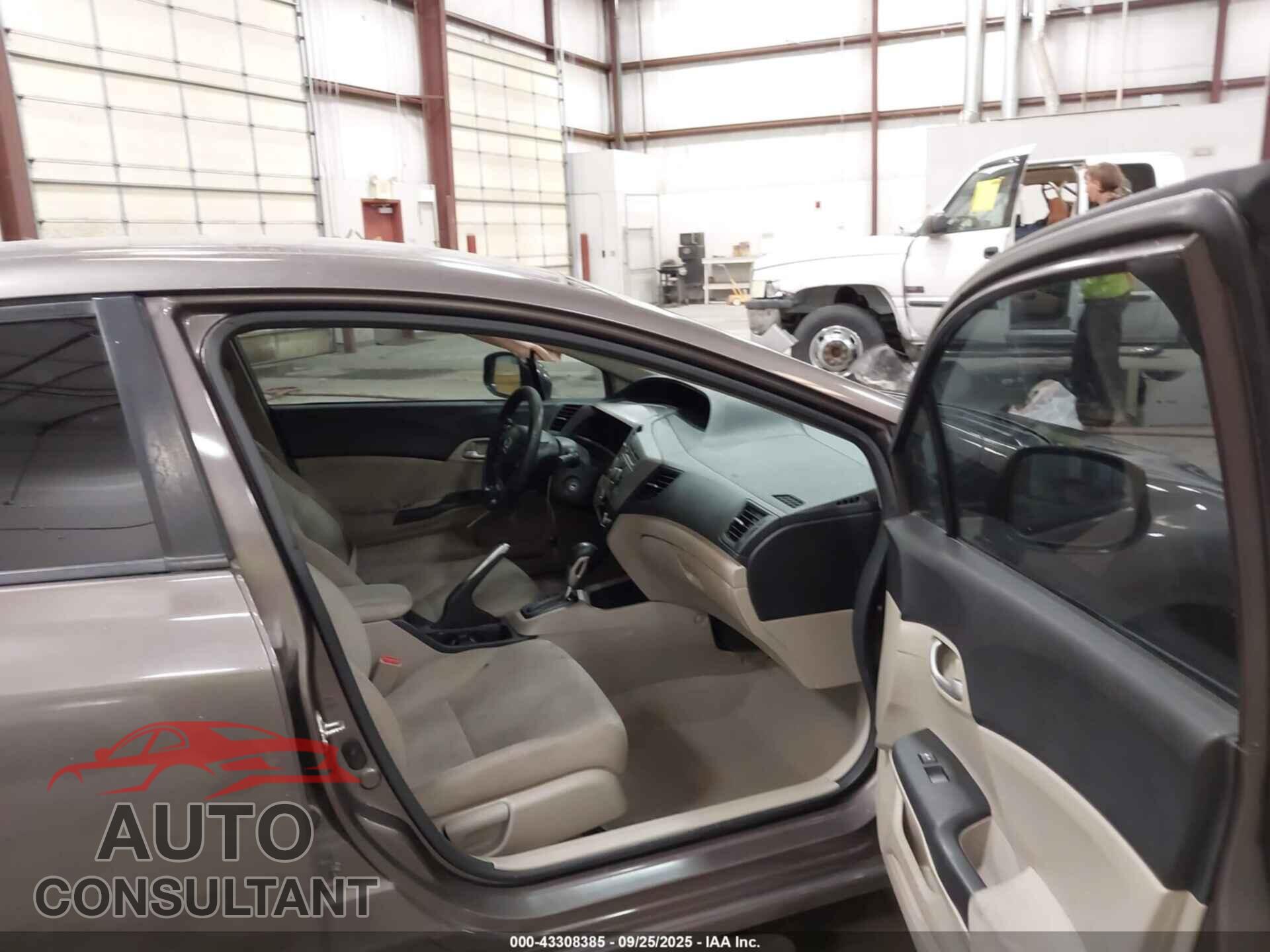 HONDA CIVIC 2012 - 2HGFB2F55CH551562