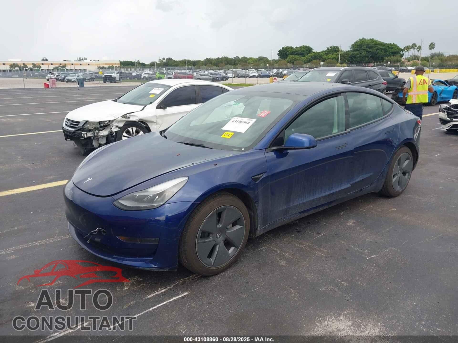 TESLA MODEL 3 2021 - 5YJ3E1EA5MF094468
