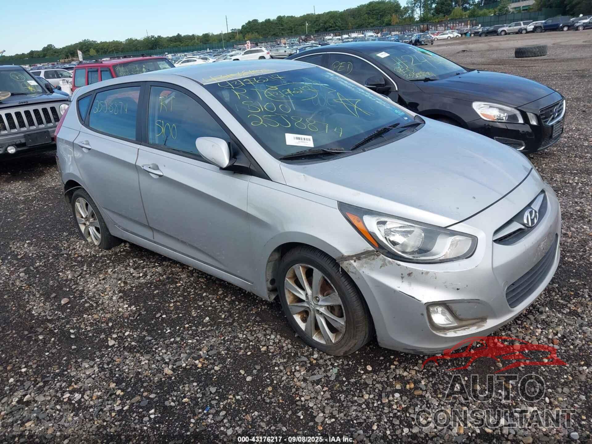 HYUNDAI ACCENT 2012 - KMHCU5AE2CU055051