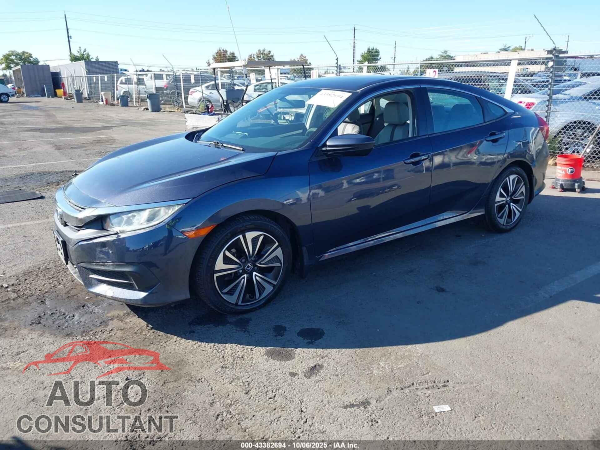 HONDA CIVIC 2017 - 2HGFC2F53HH555095