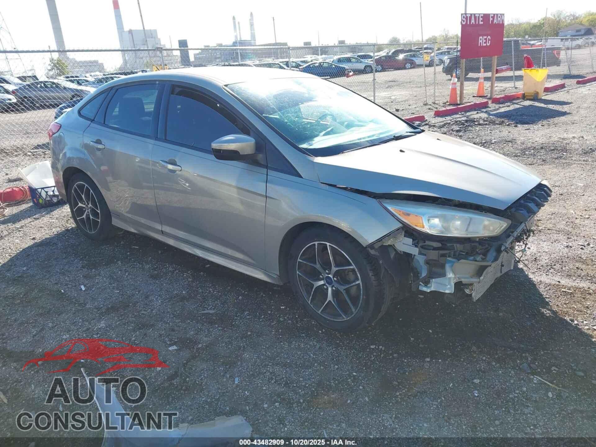 FORD FOCUS 2015 - 1FADP3F2XFL273919