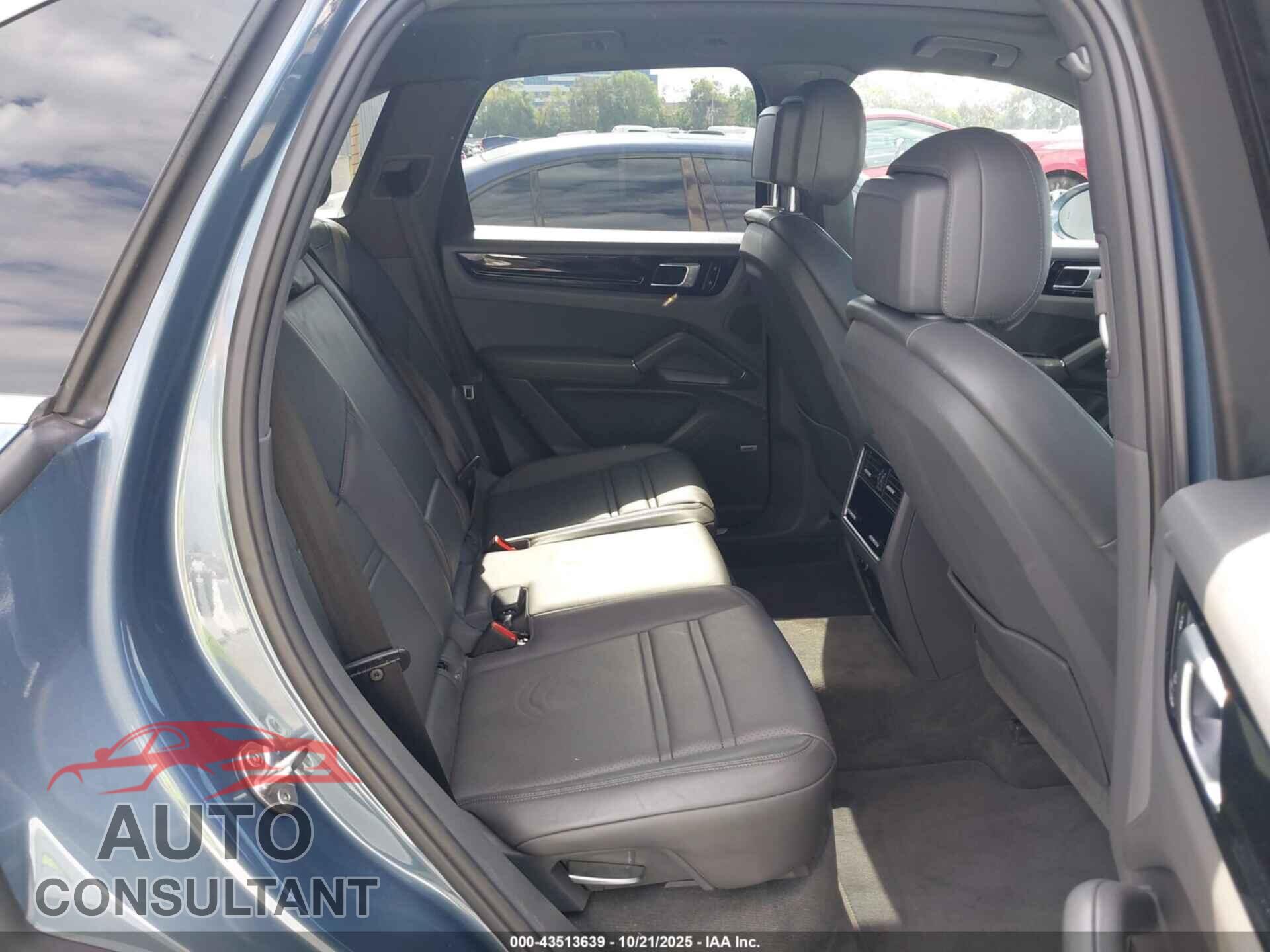 PORSCHE CAYENNE 2019 - WP1AA2AY4KDA17024