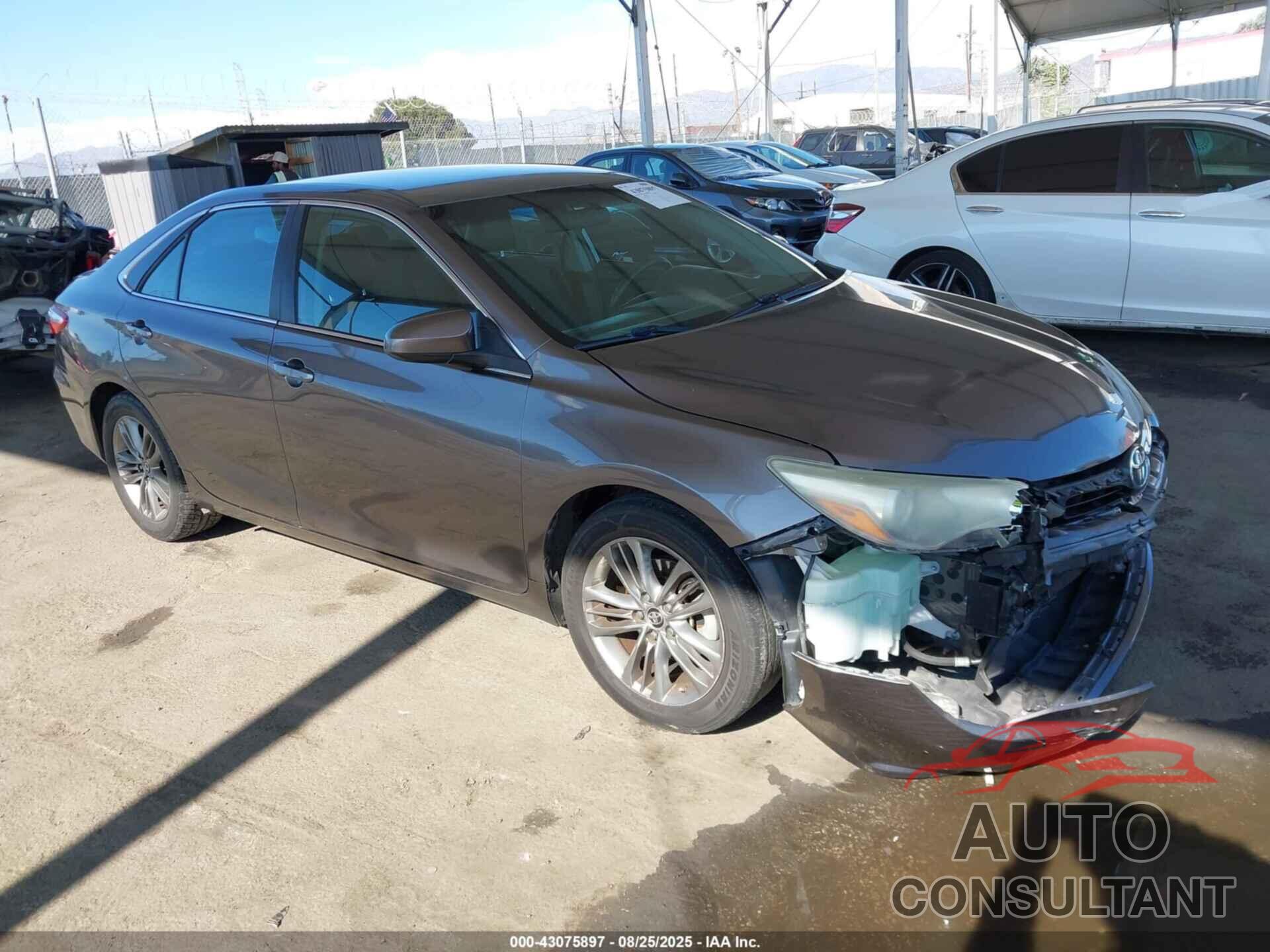 TOYOTA CAMRY 2015 - 4T1BF1FK4FU038852