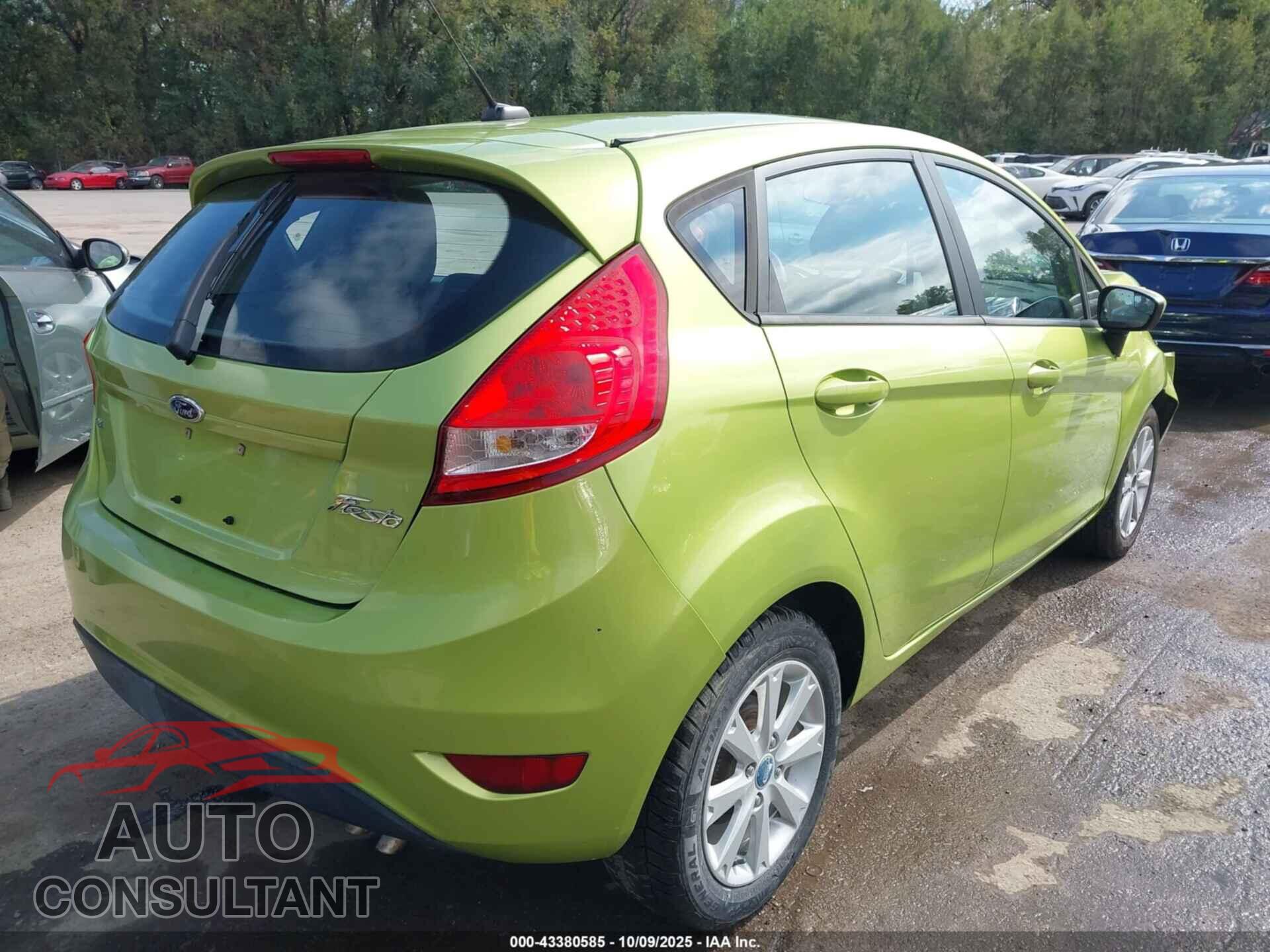 FORD FIESTA 2011 - 3FADP4EJ5BM153145