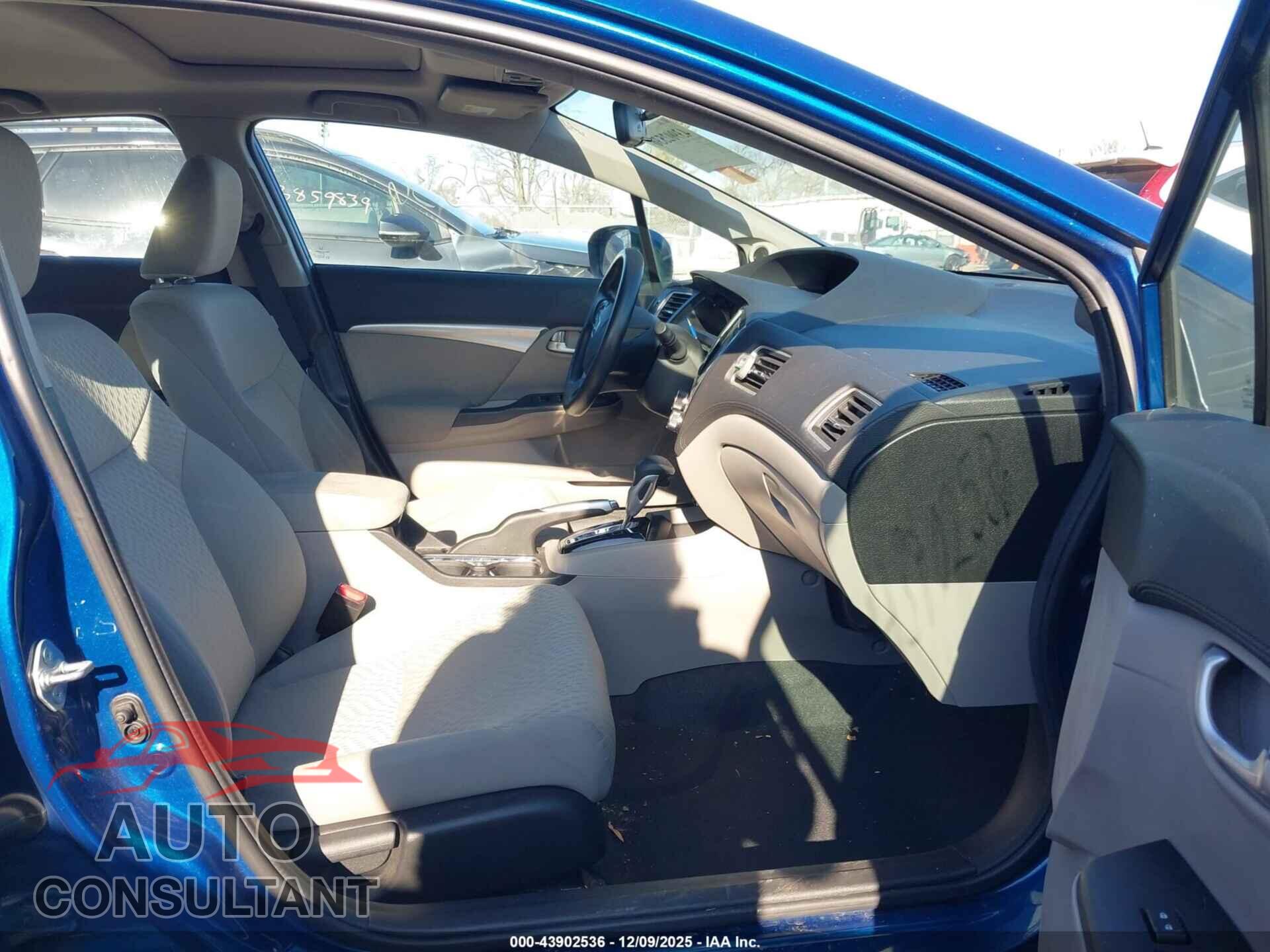HONDA CIVIC 2015 - 19XFB2F88FE063344