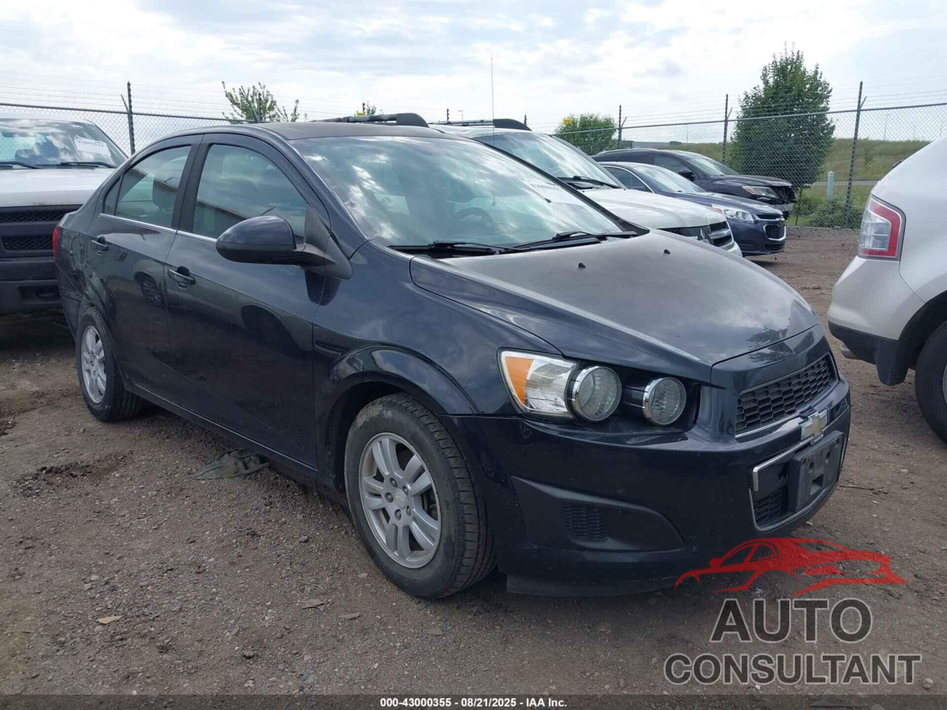 CHEVROLET SONIC 2013 - 1G1JC5SH9D4230820