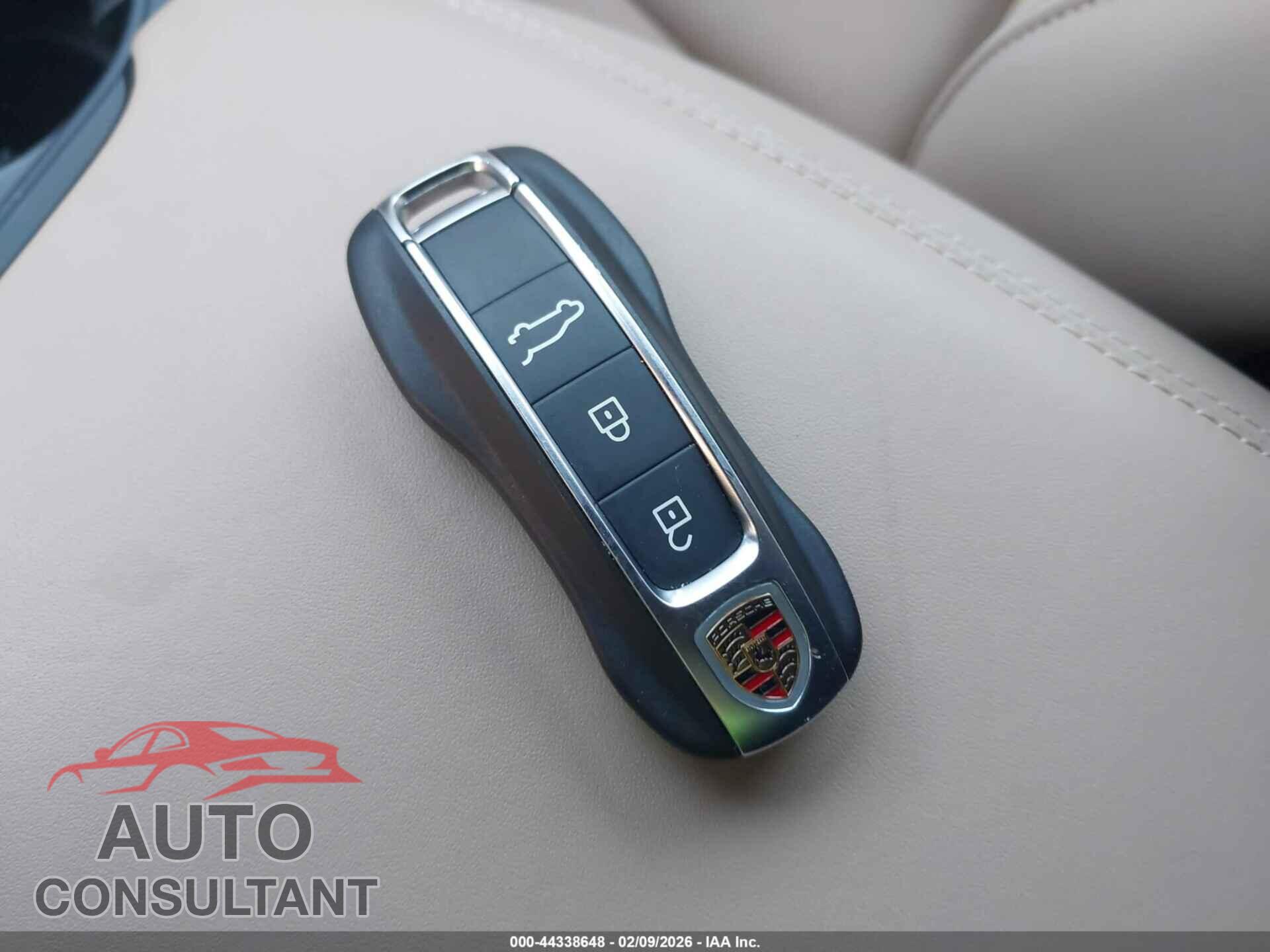 PORSCHE CAYENNE 2024 - WP1AA2AY7RDA00518