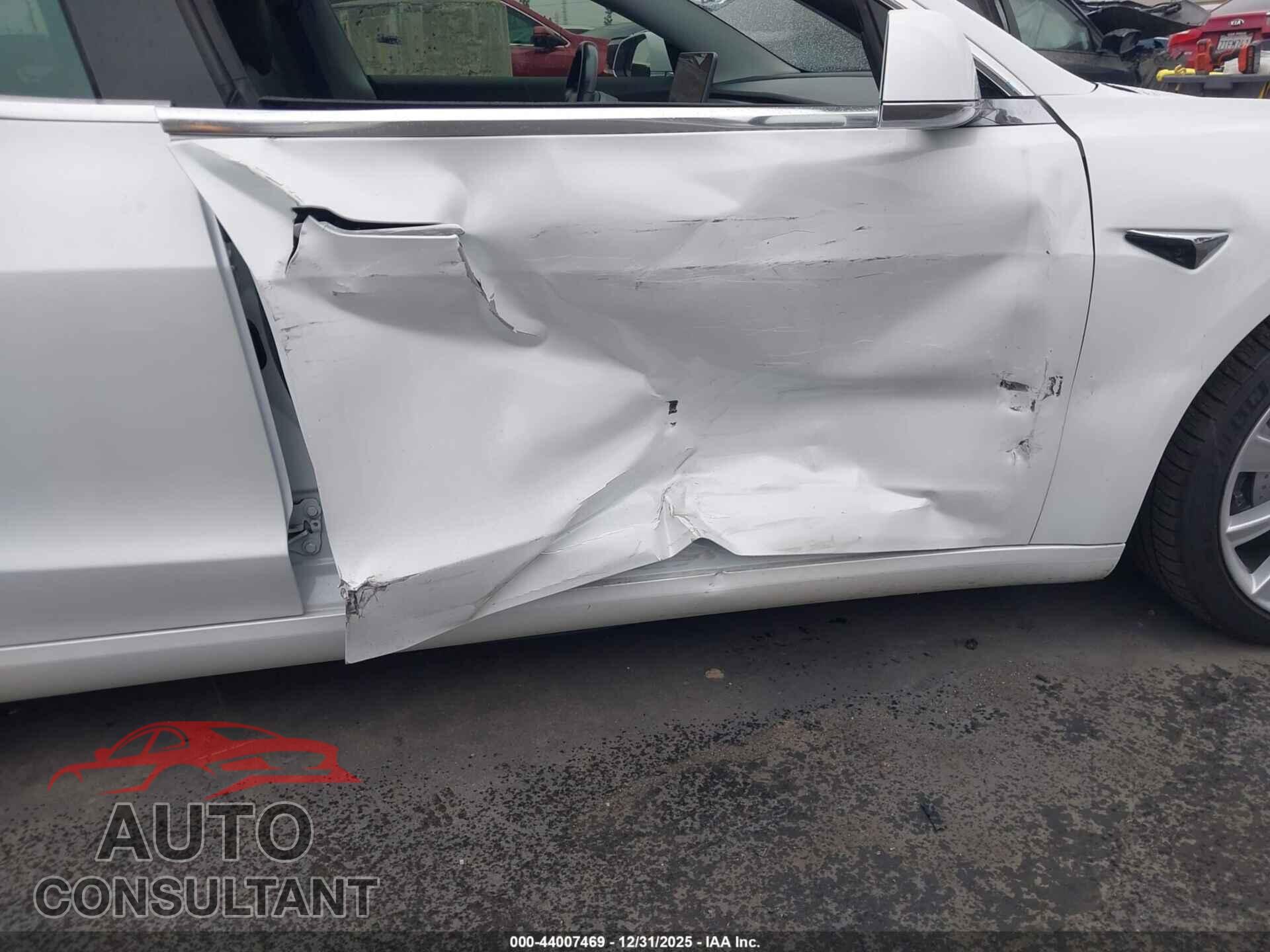 TESLA MODEL 3 2018 - 5YJ3E1EA6JF154656